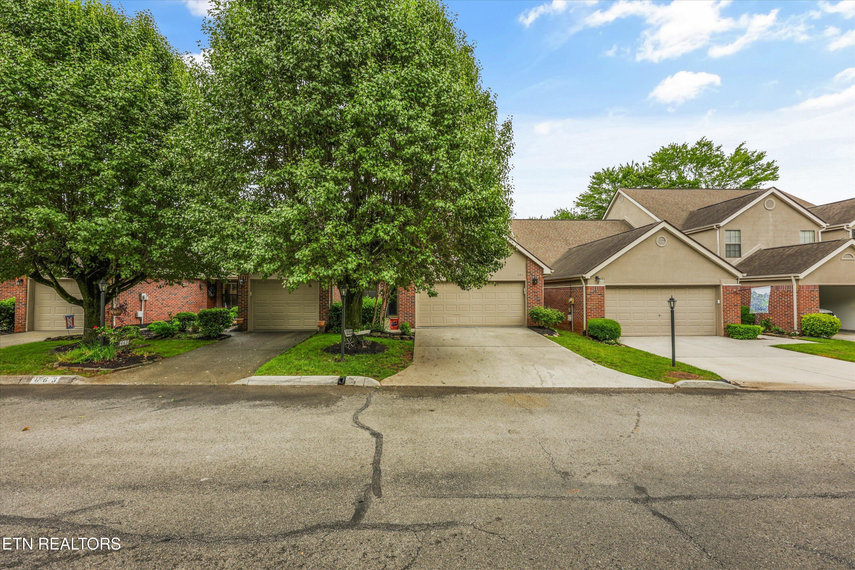 665 Farragut Commons Drive