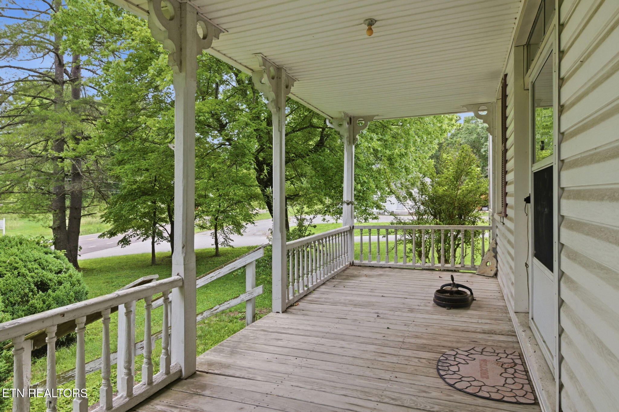 9320 Mascot Rd