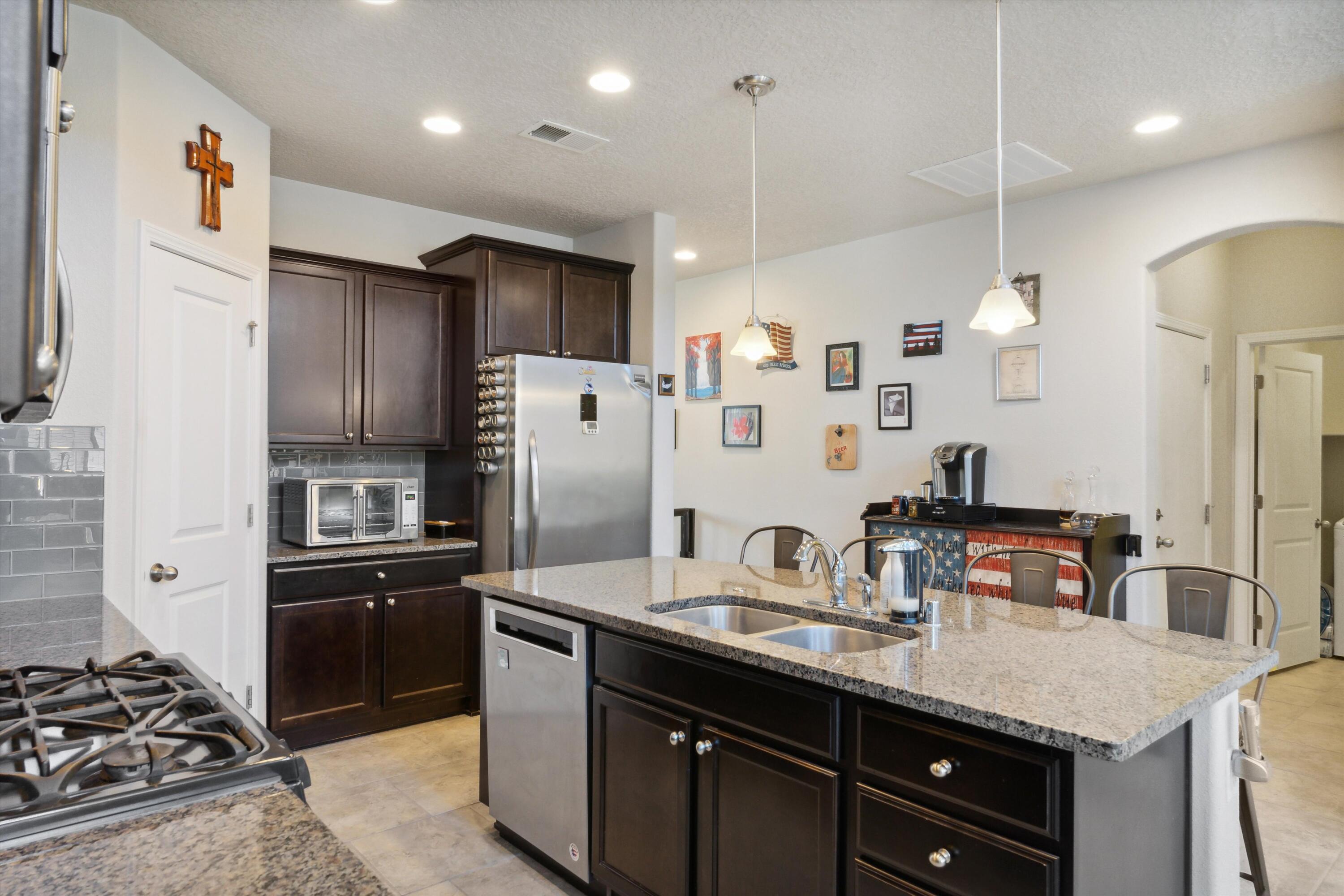 2747 Camacho Road SE