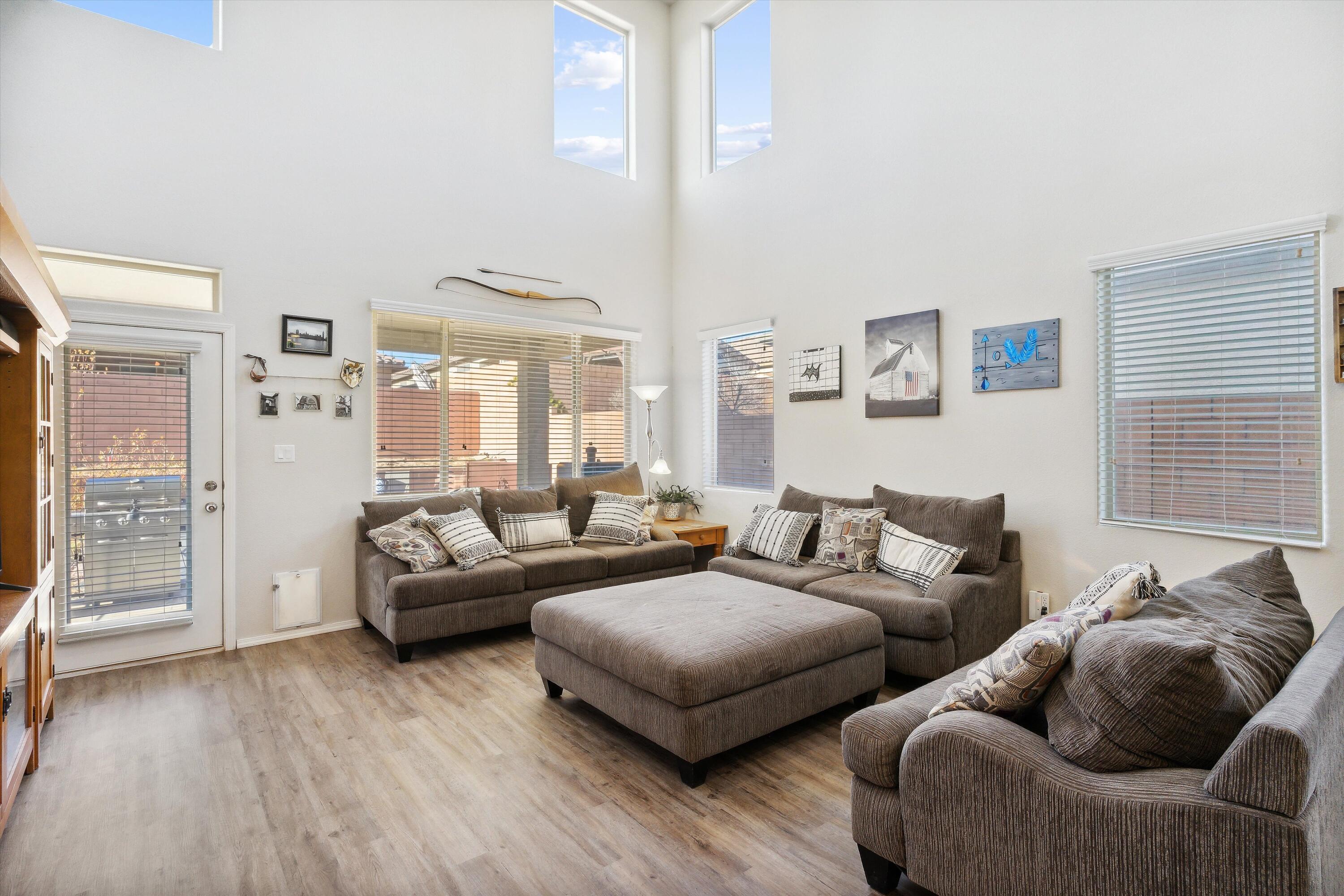 2747 Camacho Road SE