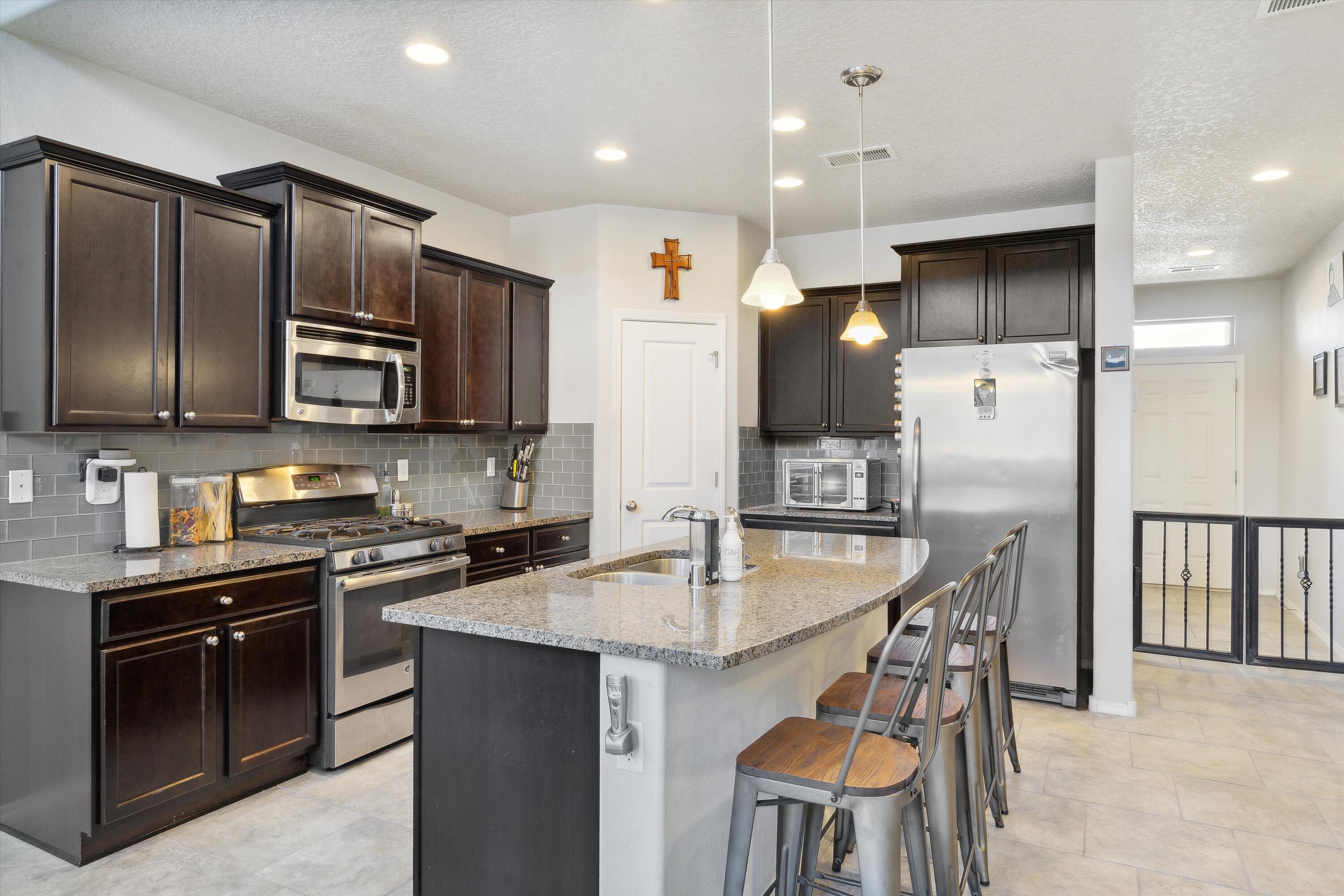 2747 Camacho Road SE