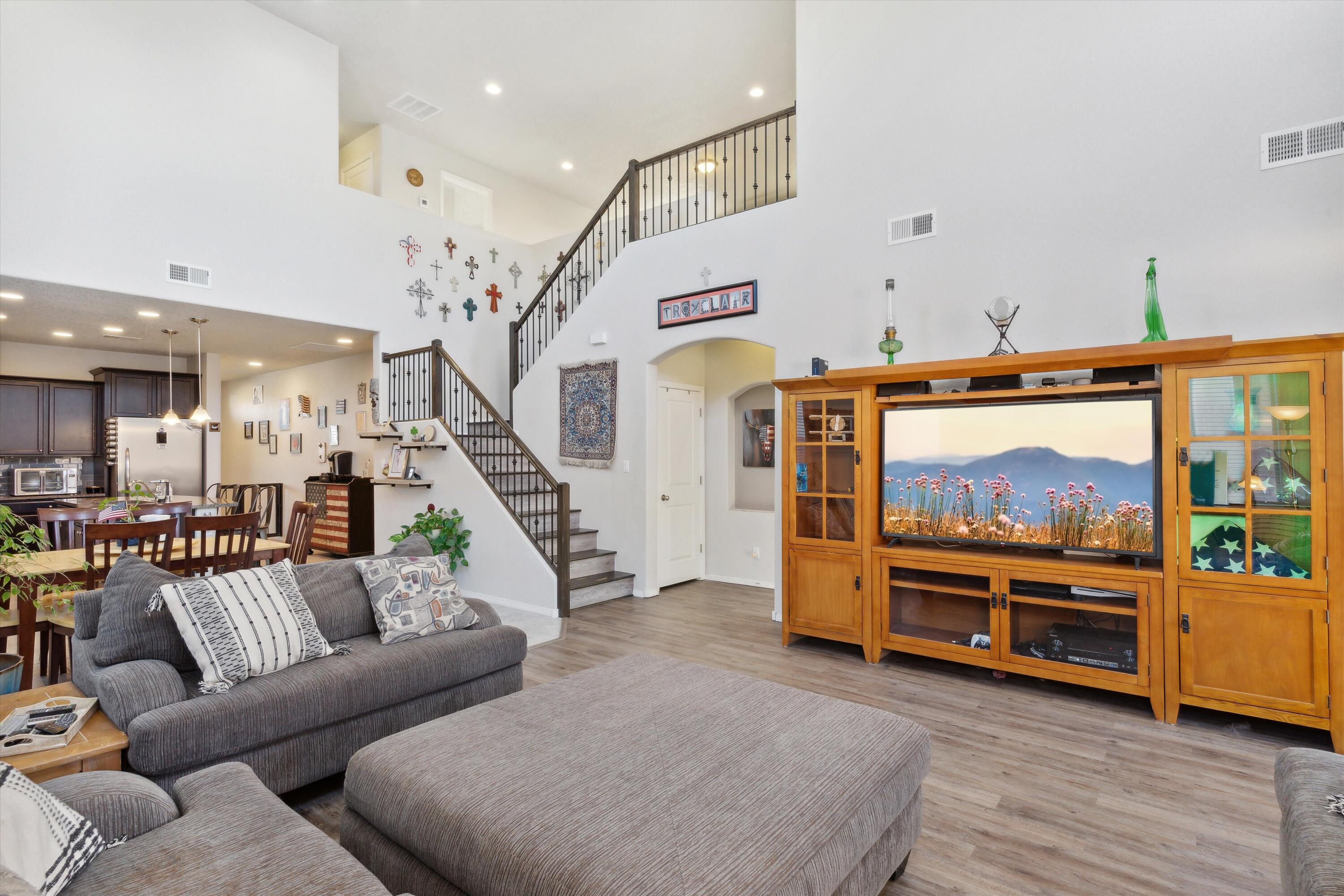 2747 Camacho Road SE