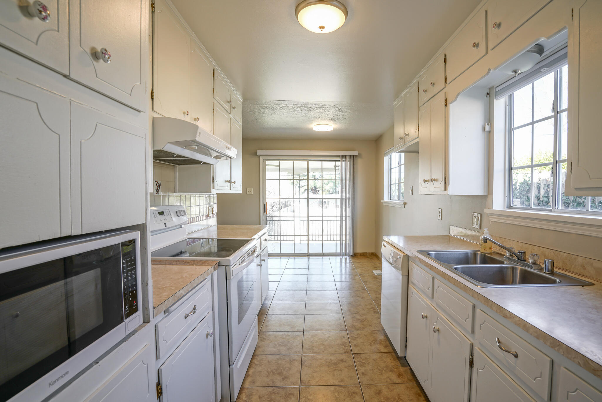 1321 Espejo Street NE