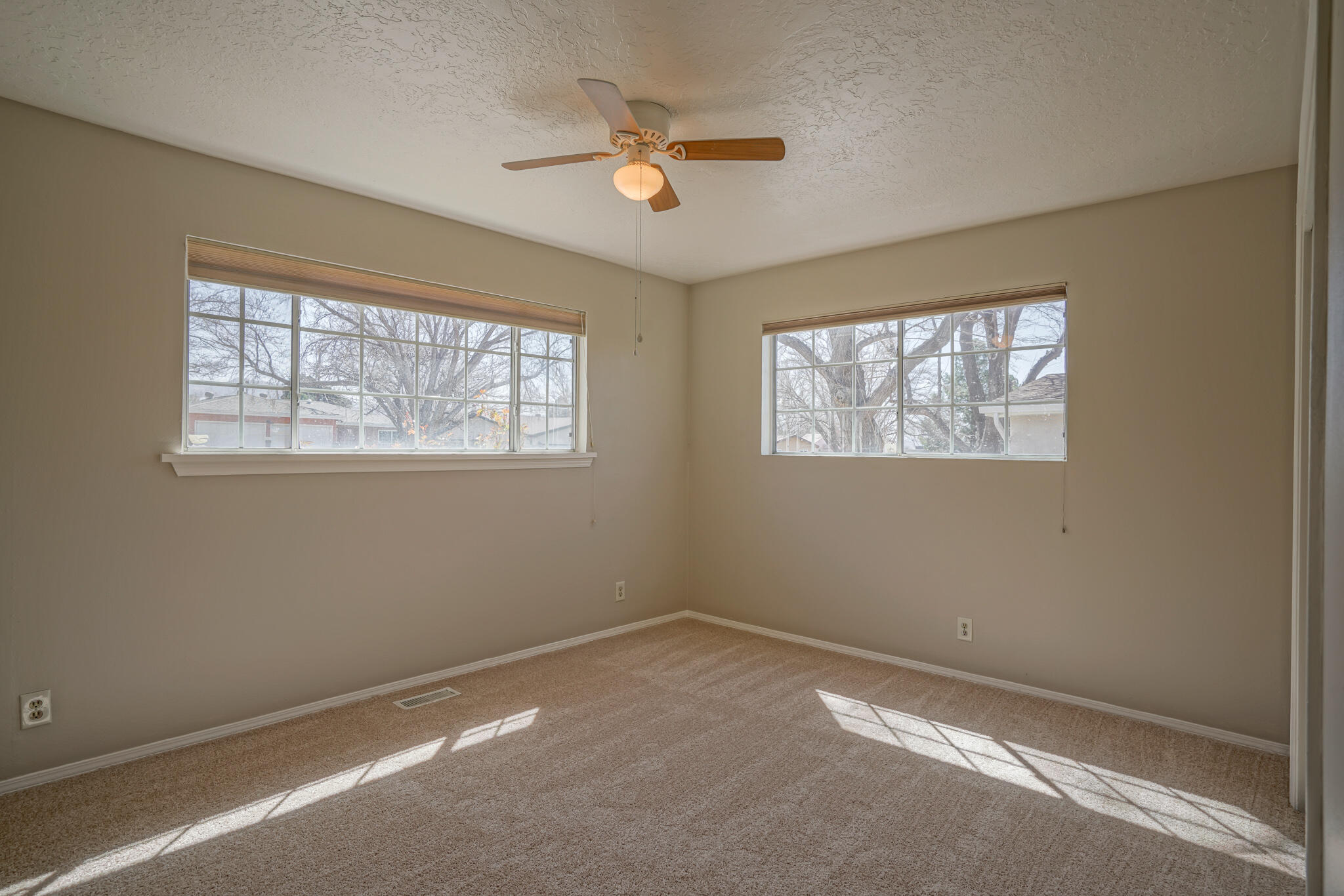 1321 Espejo Street NE