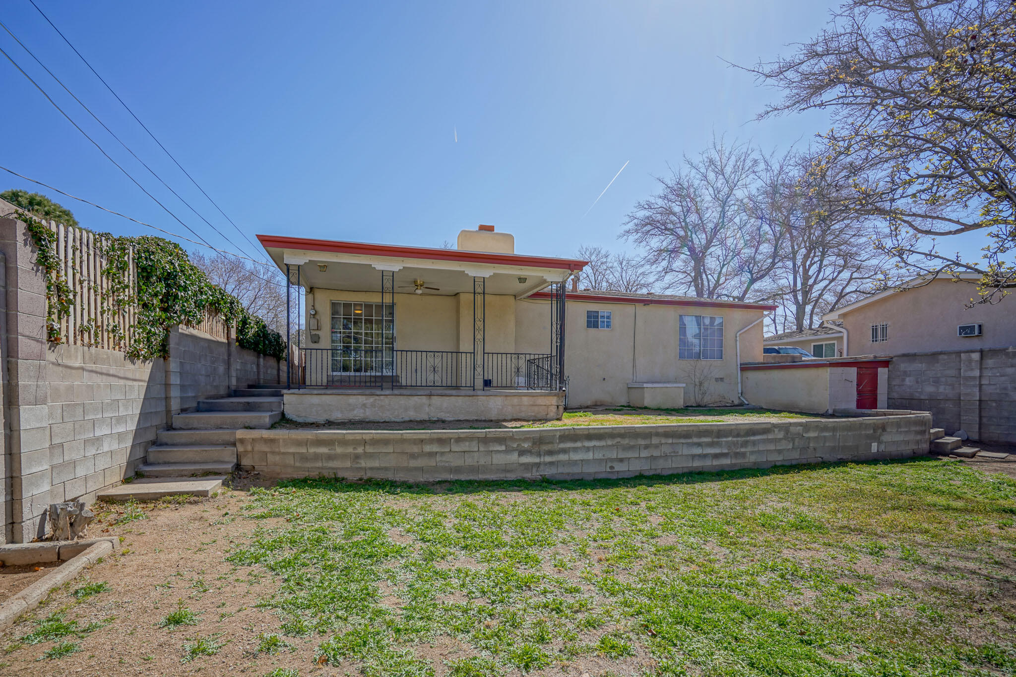 1321 Espejo Street NE