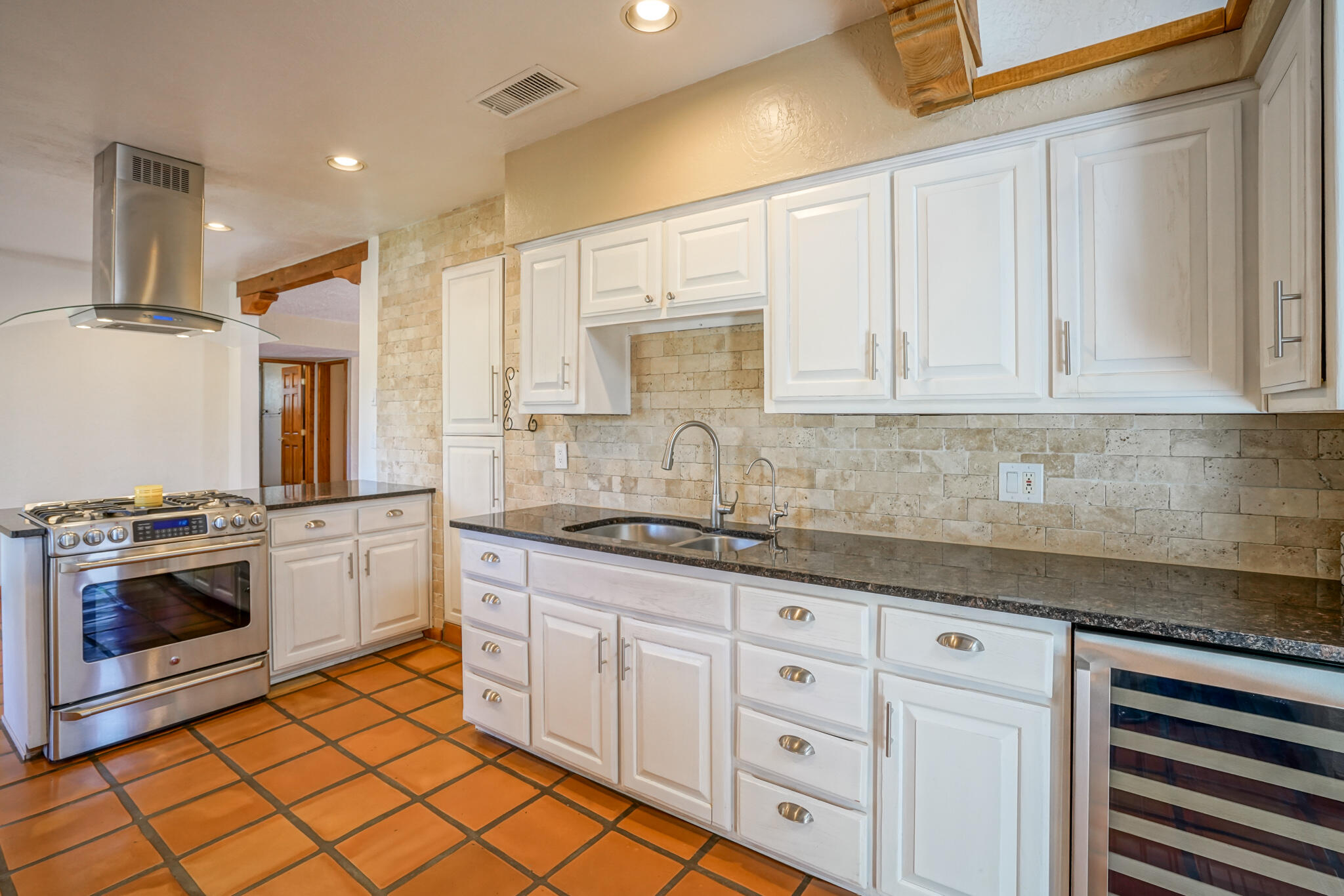 27 Primera Agua Road