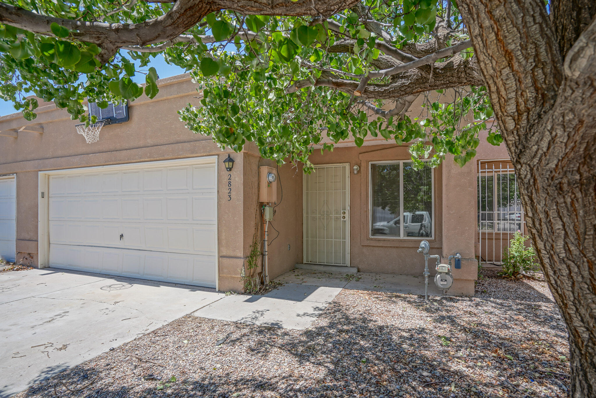 2823 Quail Pointe Drive NW