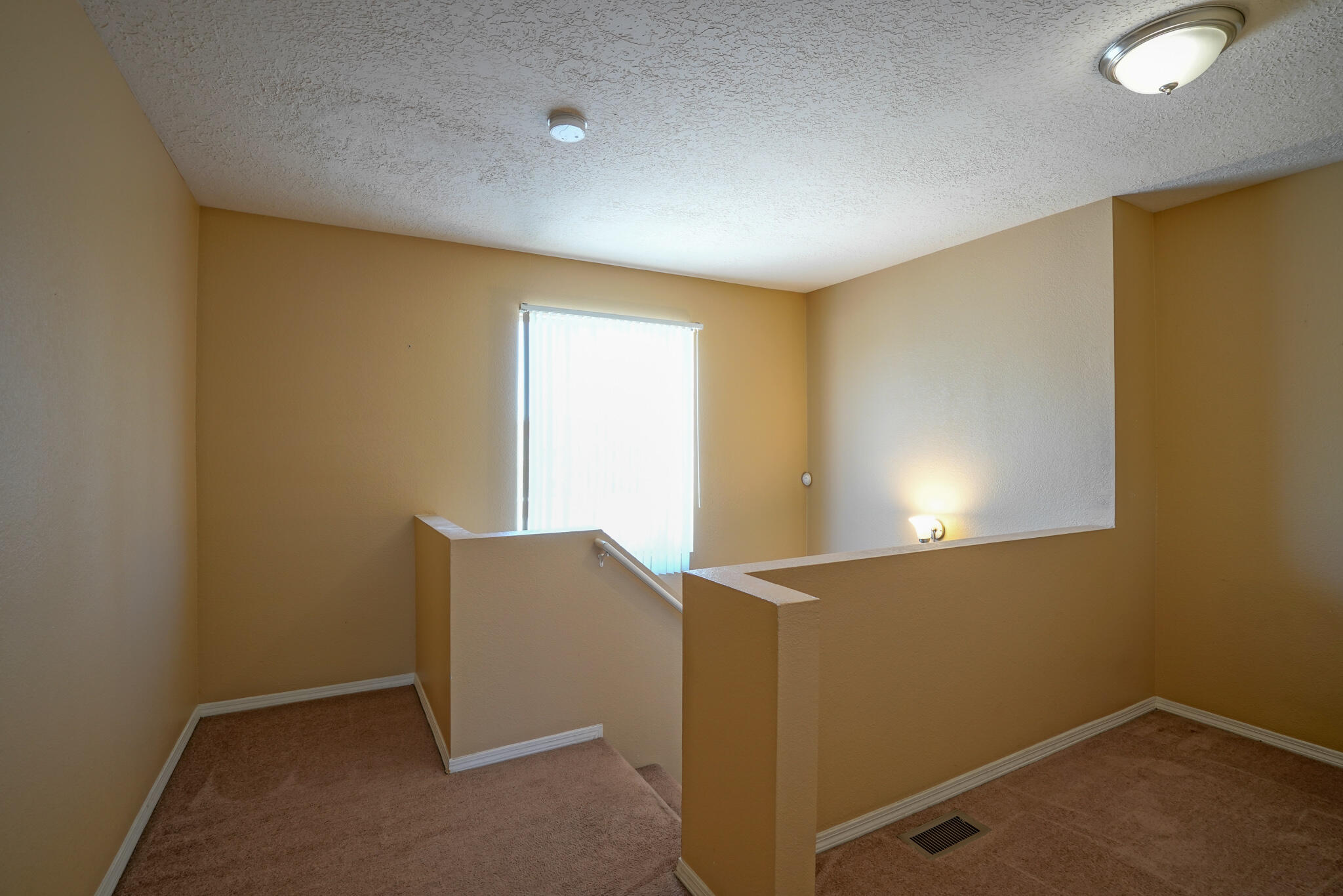 2823 Quail Pointe Drive NW