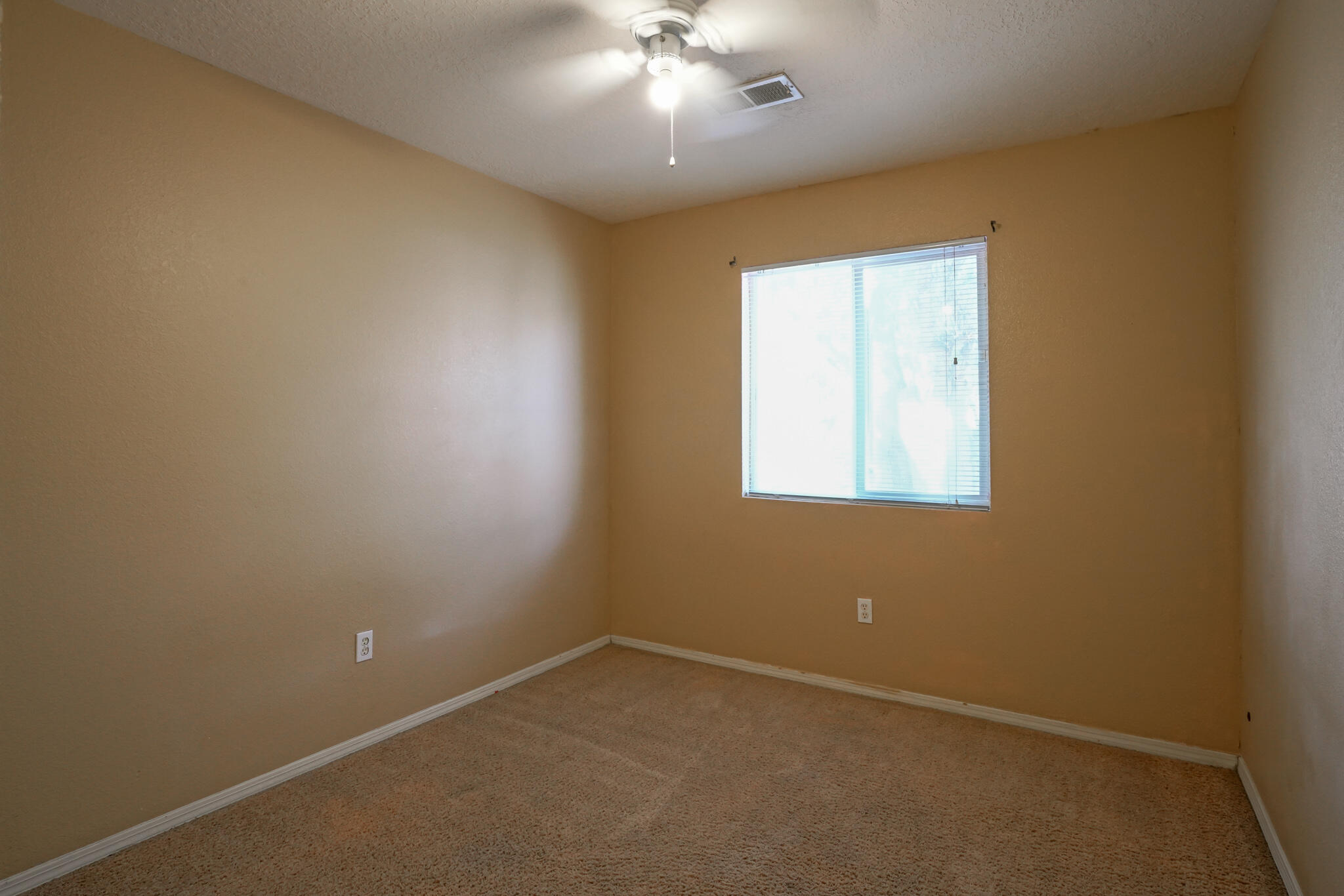 2823 Quail Pointe Drive NW