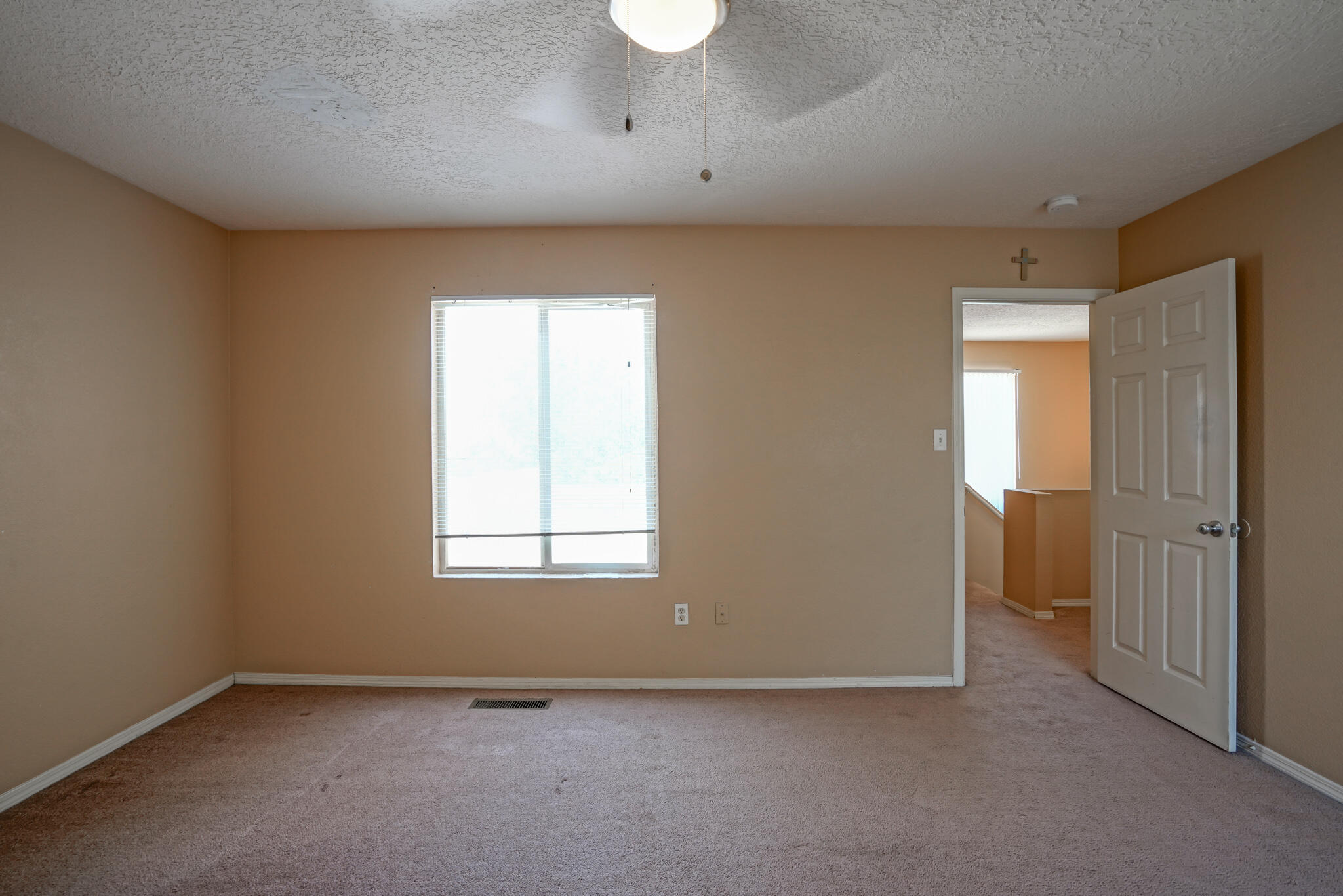 2823 Quail Pointe Drive NW