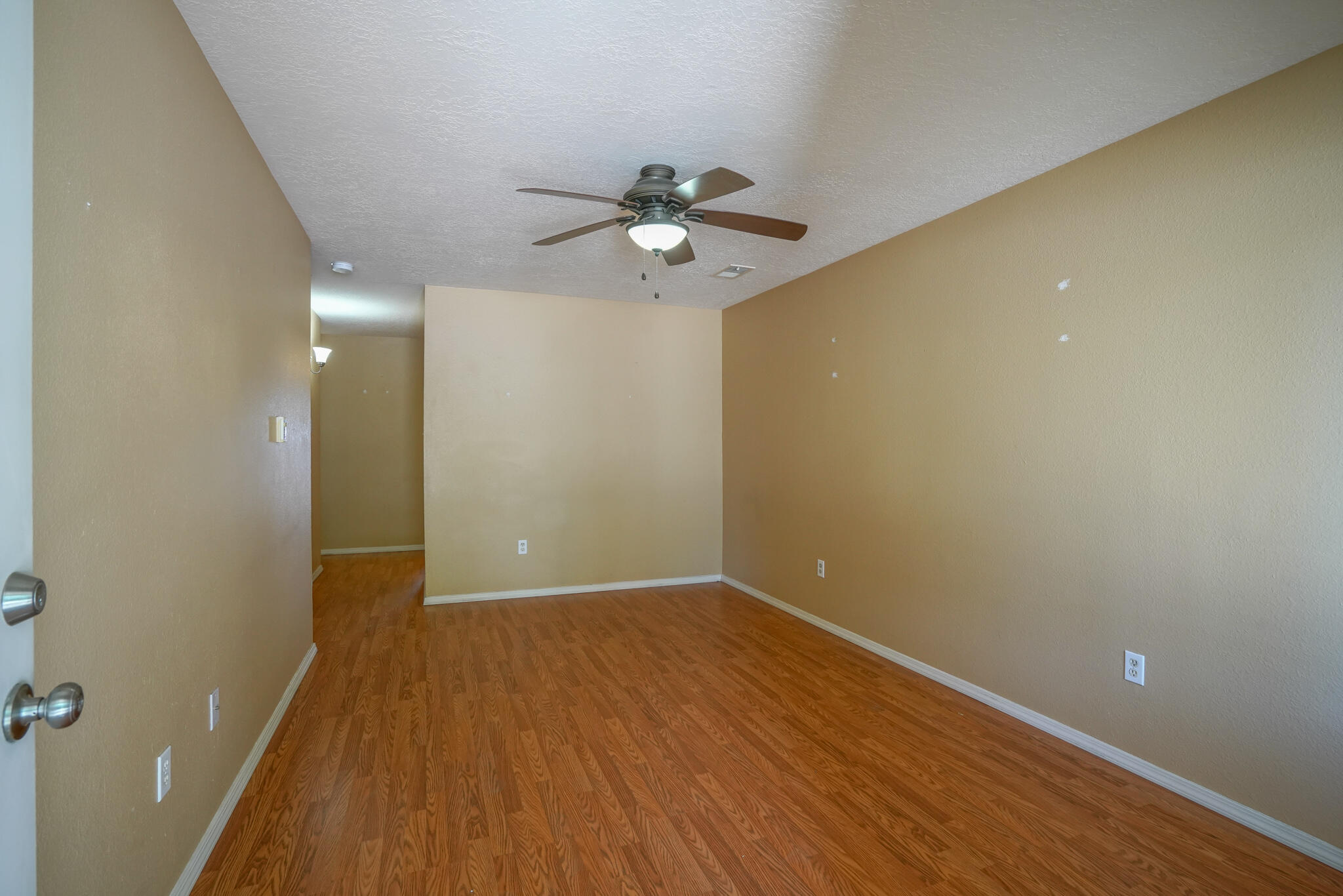 2823 Quail Pointe Drive NW