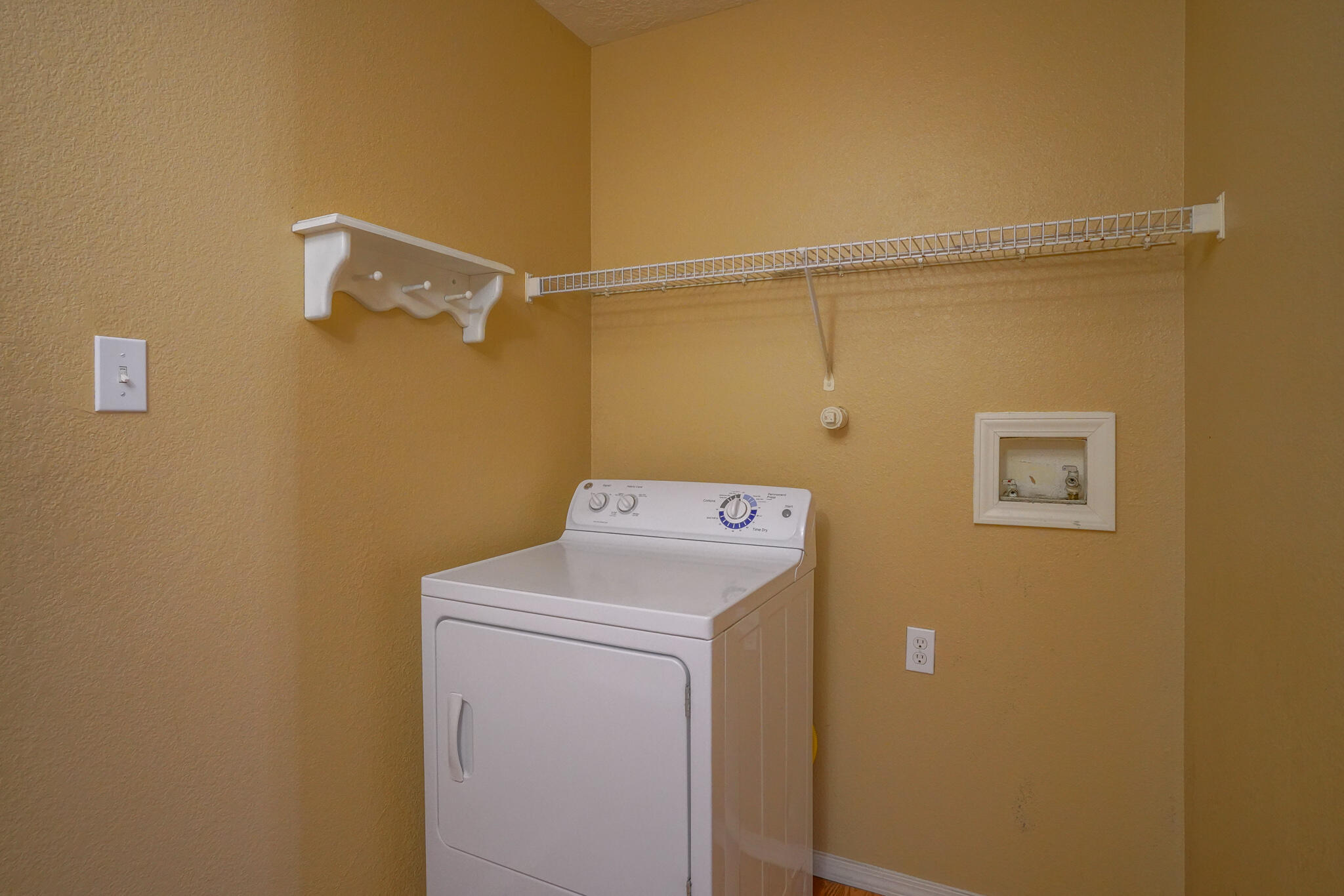 2823 Quail Pointe Drive NW