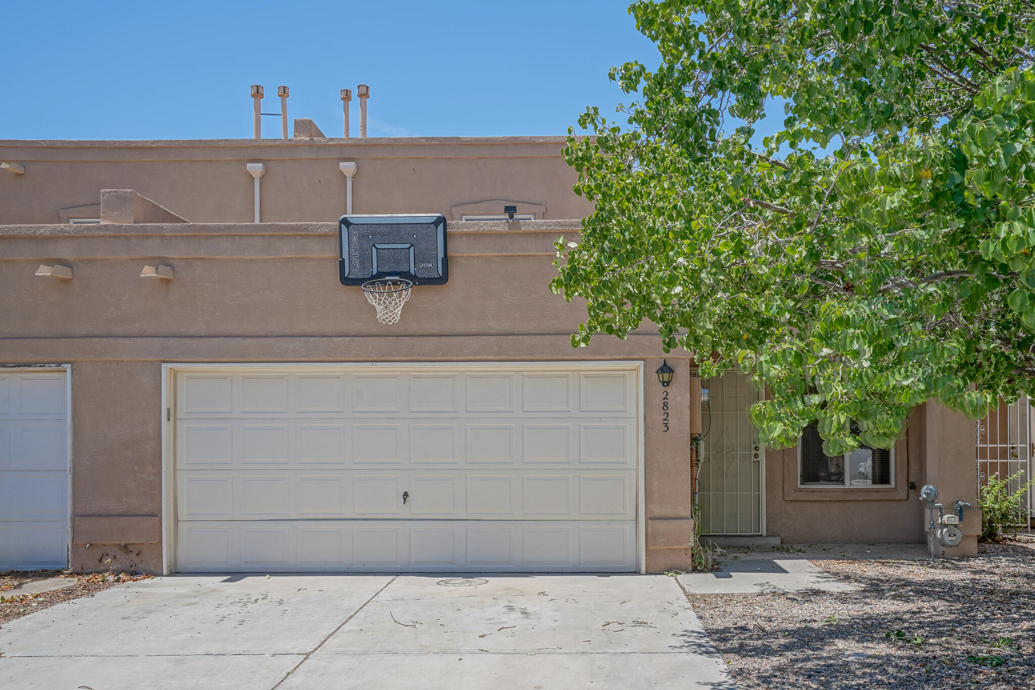 2823 Quail Pointe Drive NW