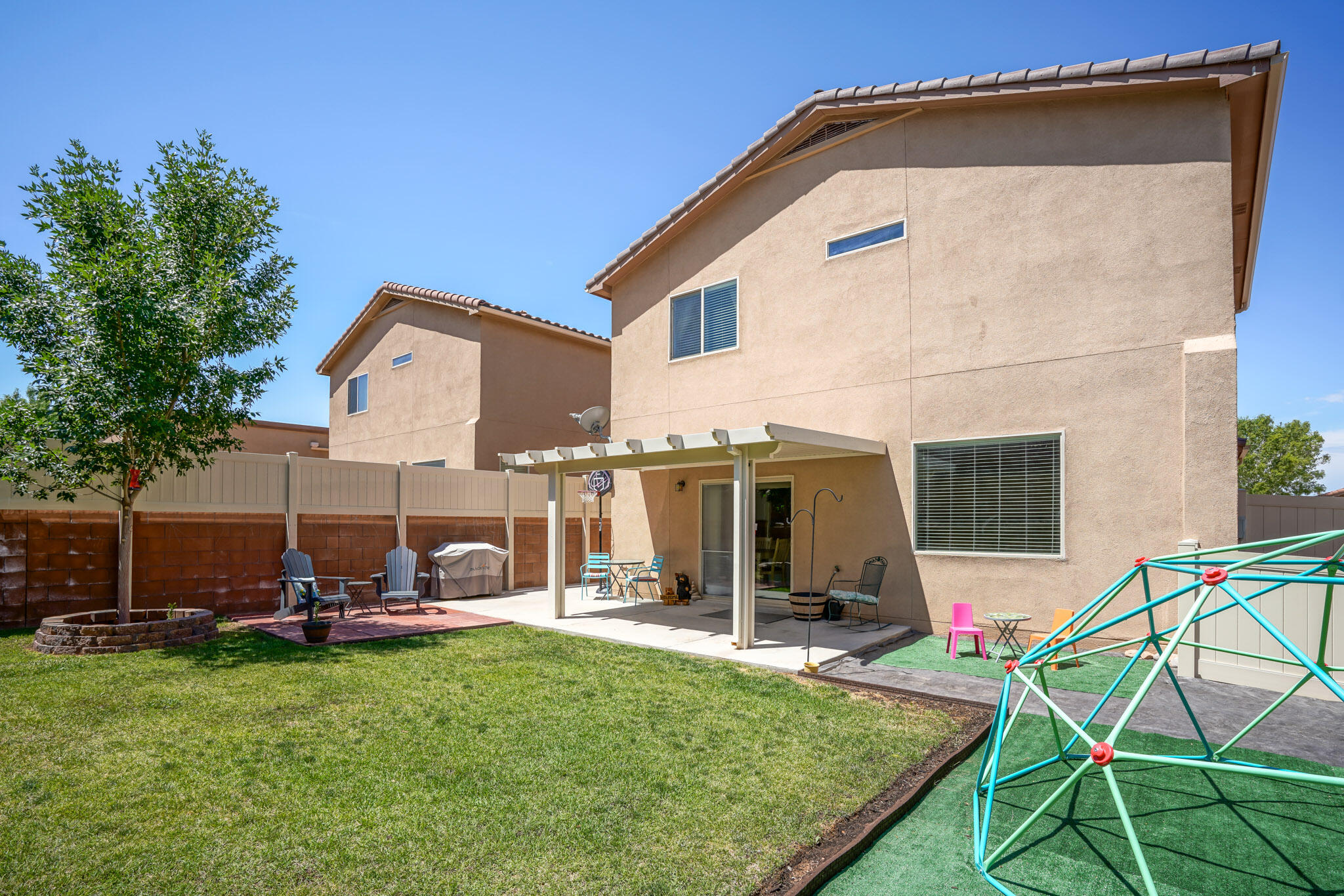 2012 Fraser Drive SE