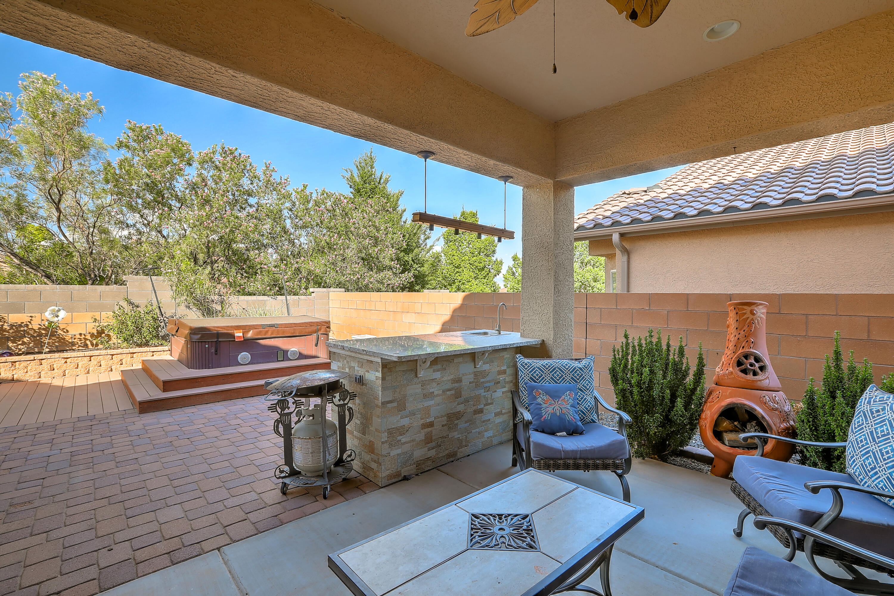 9508 Sandstone Rim Drive NW