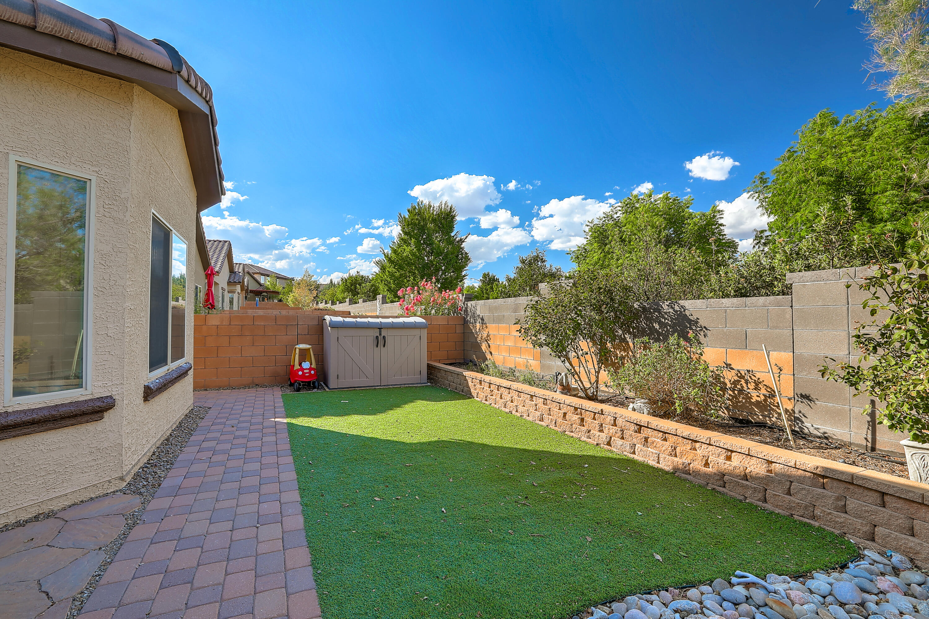 9508 Sandstone Rim Drive NW