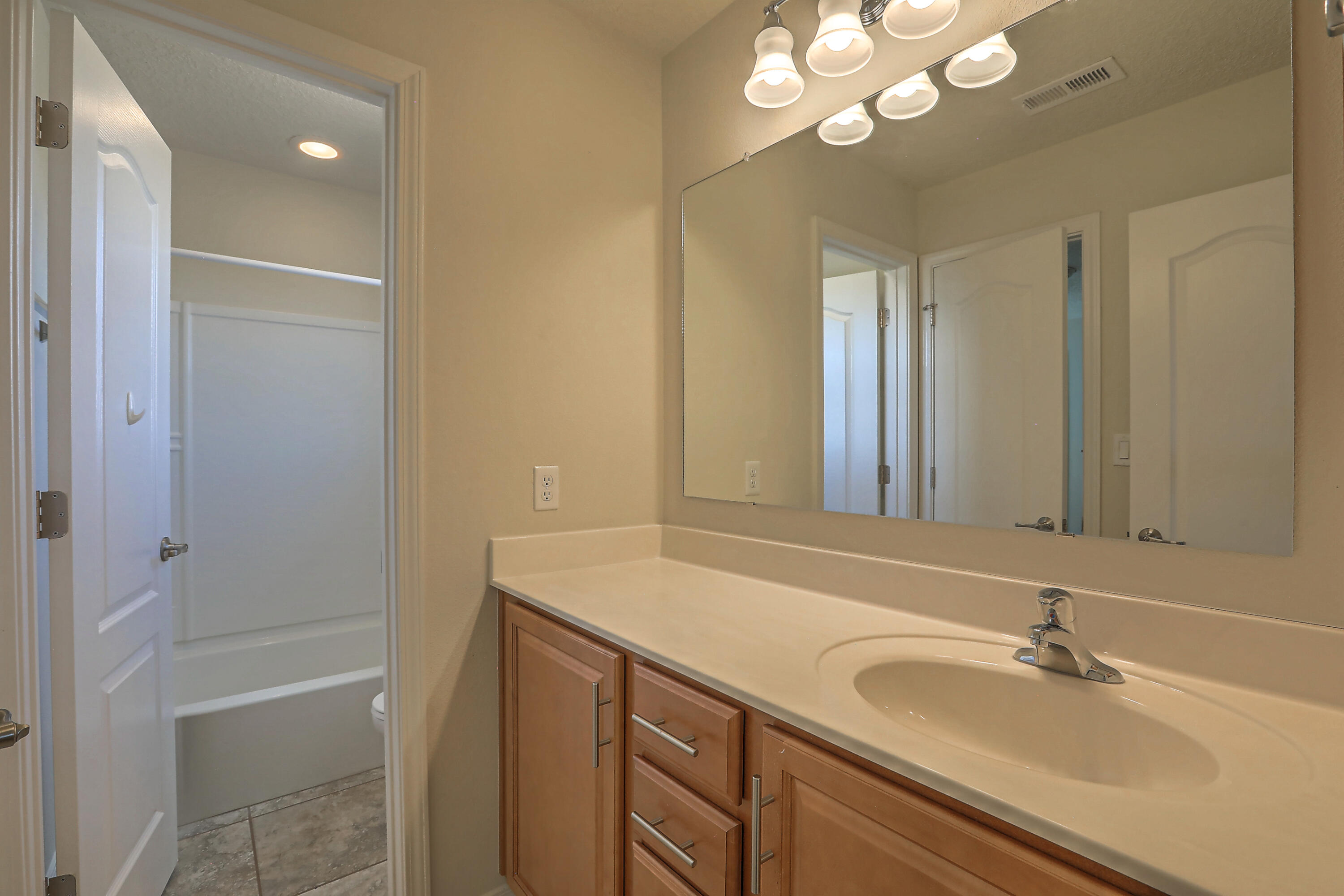 9508 Sandstone Rim Drive NW