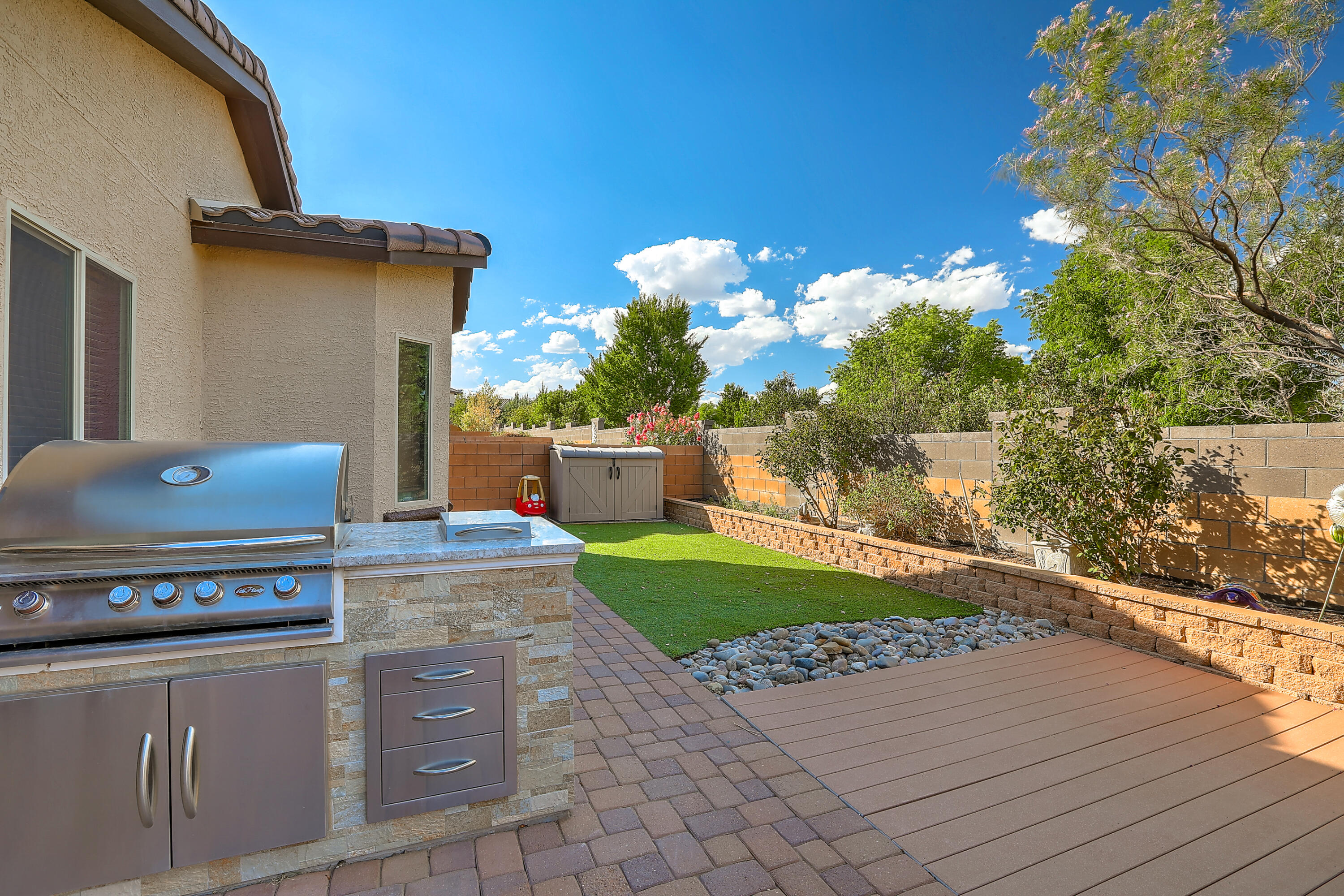 9508 Sandstone Rim Drive NW