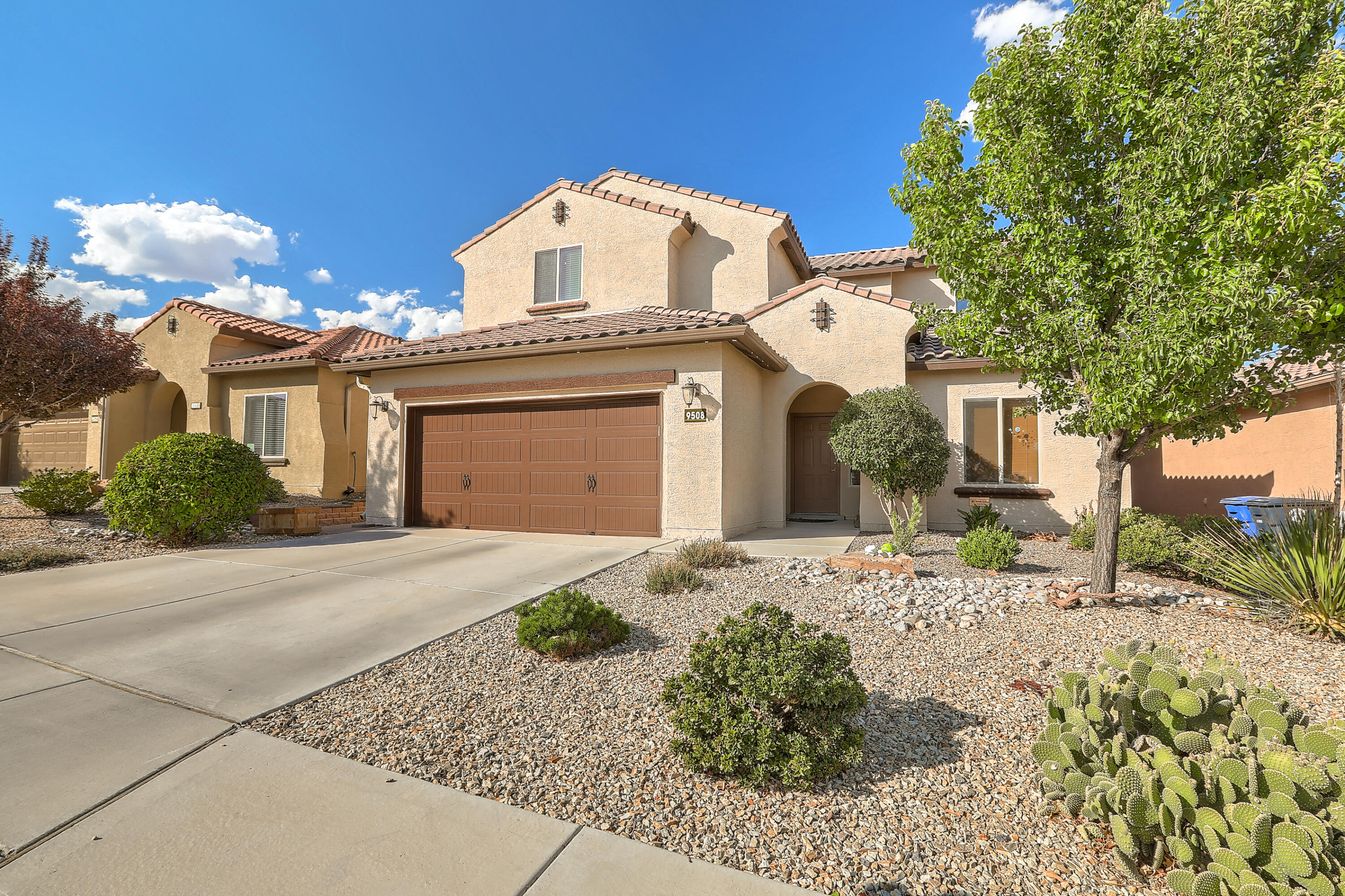 9508 Sandstone Rim Drive NW