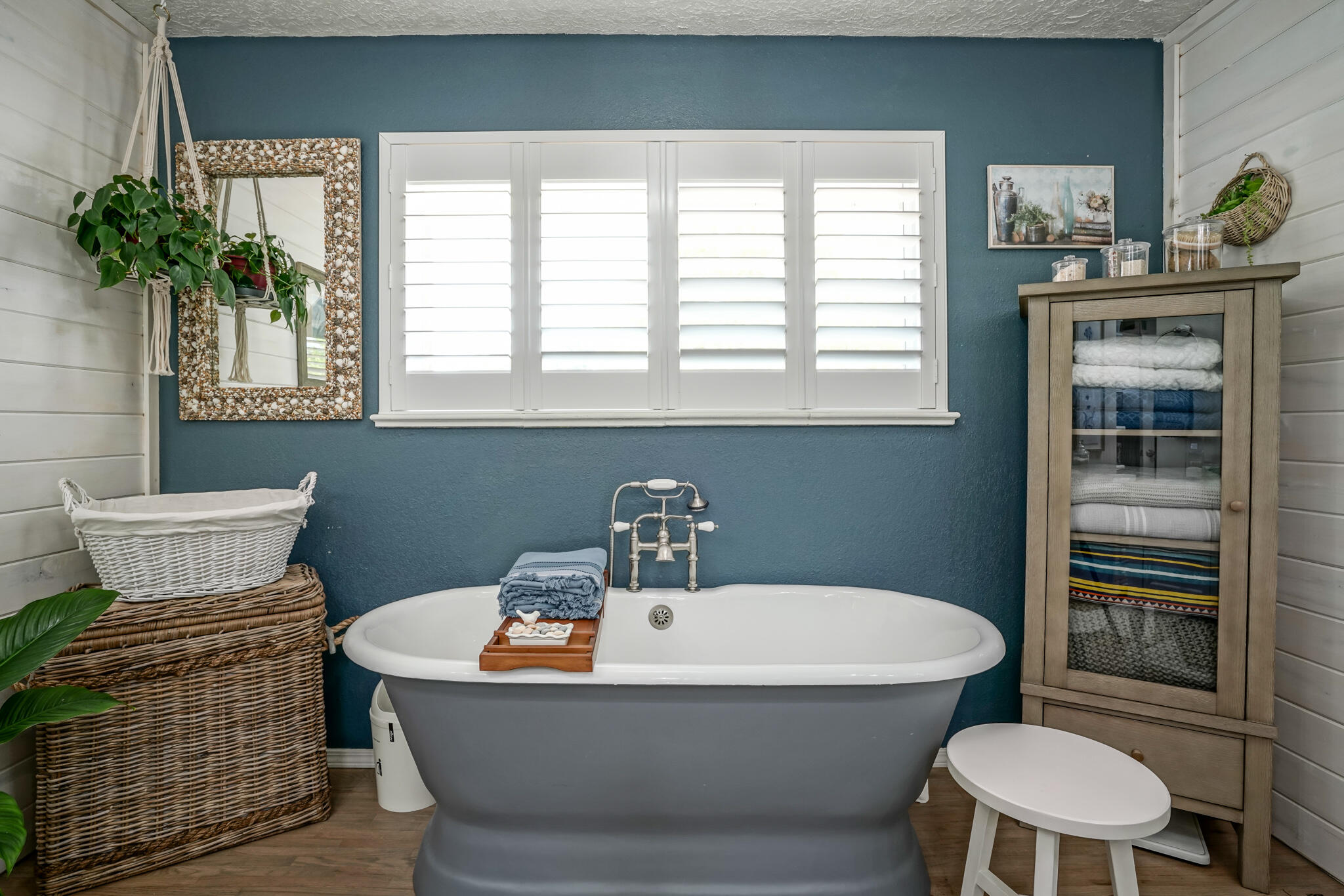 7312 Carriveau Avenue NE