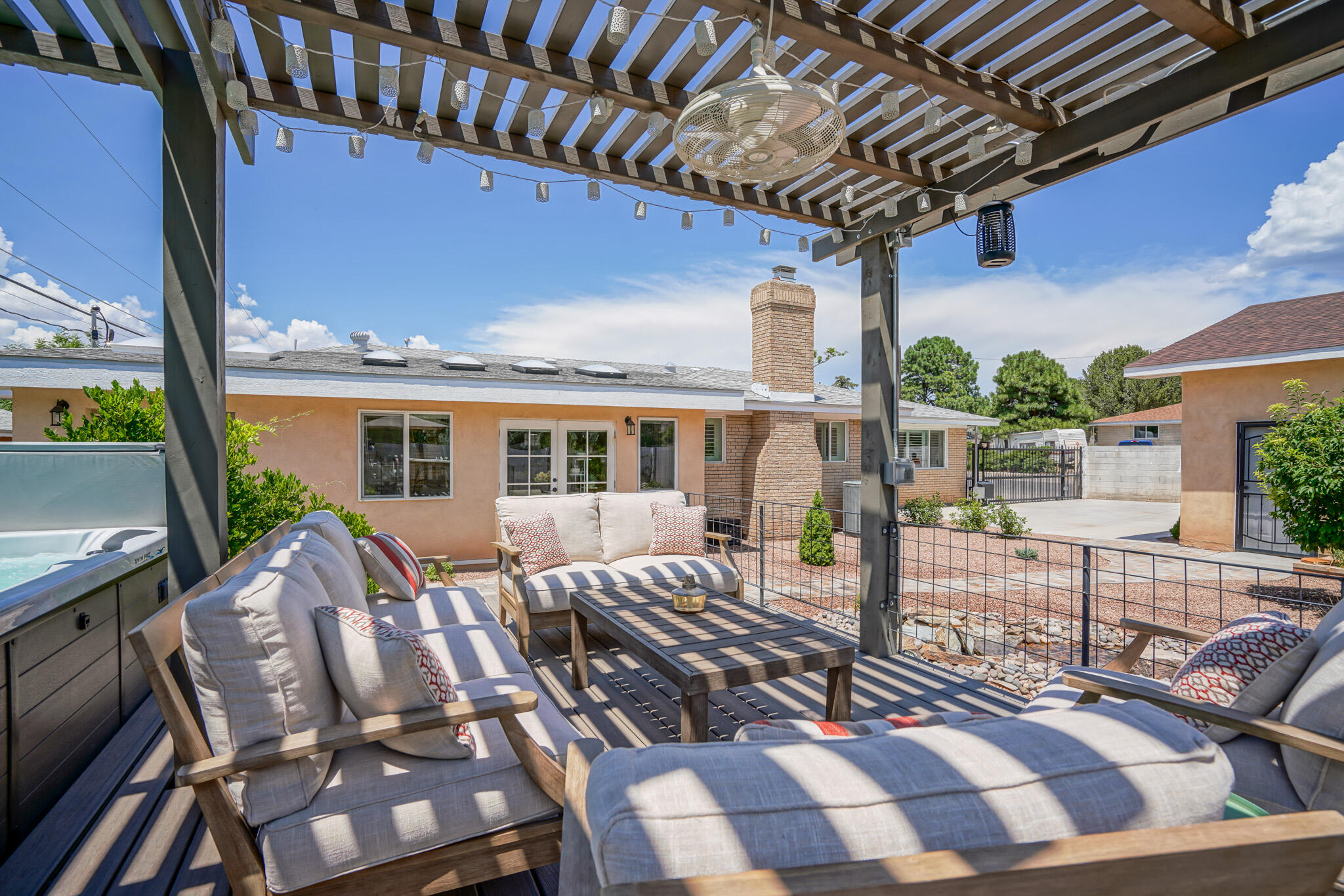 7312 Carriveau Avenue NE