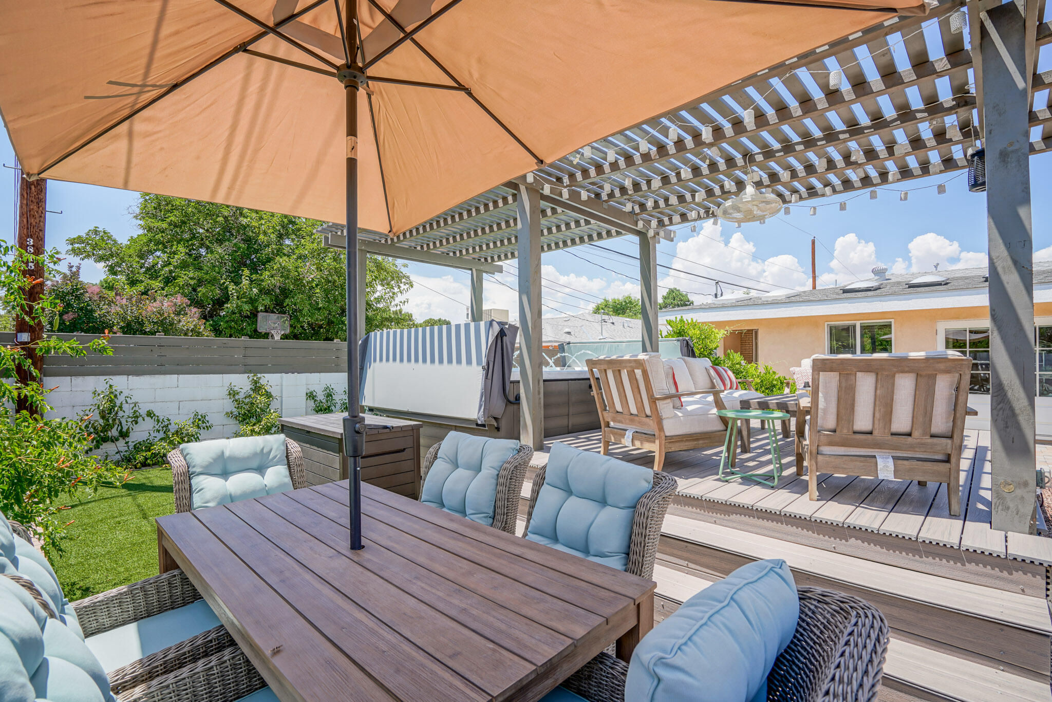 7312 Carriveau Avenue NE