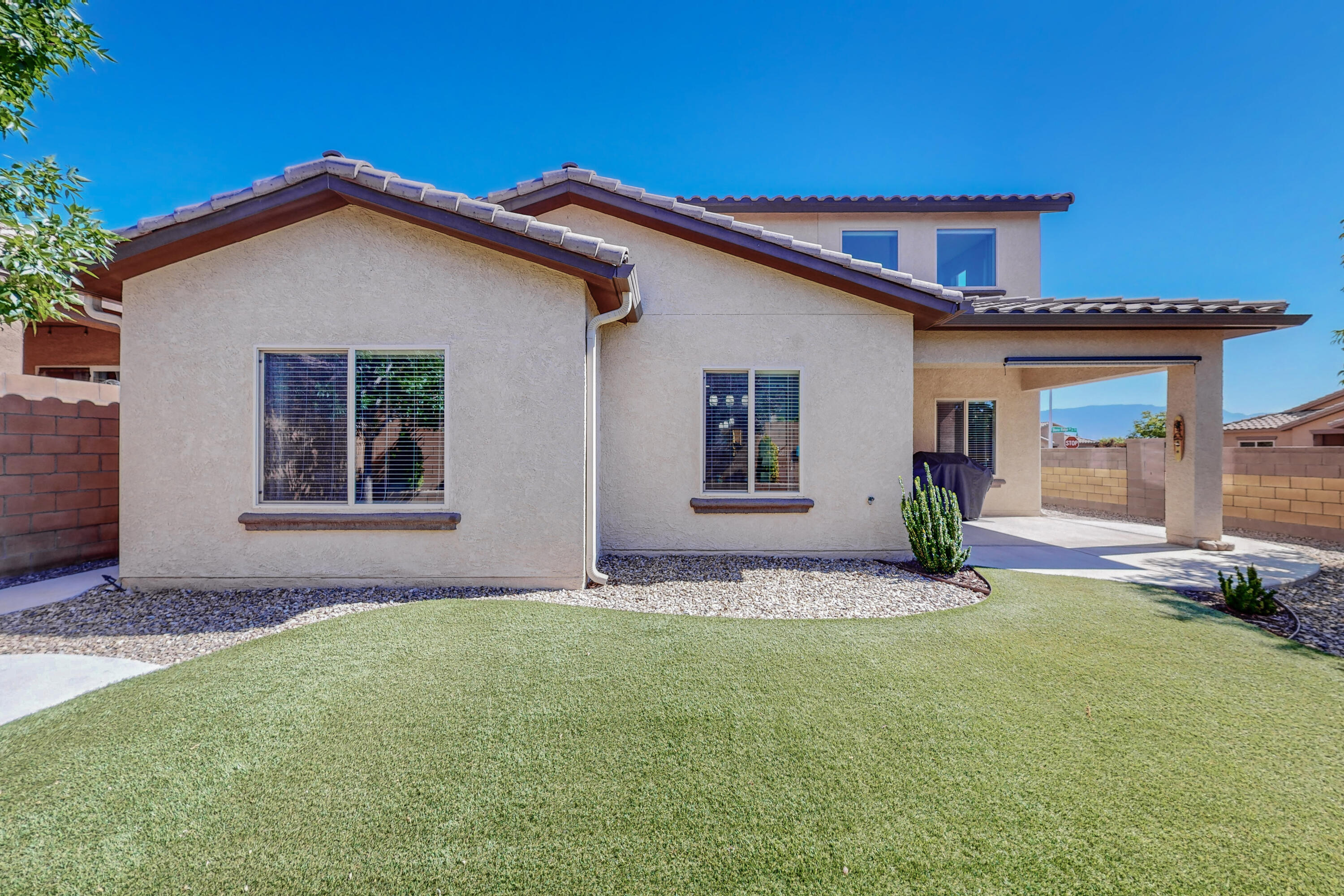 9509 Sandstone Rim Drive NW