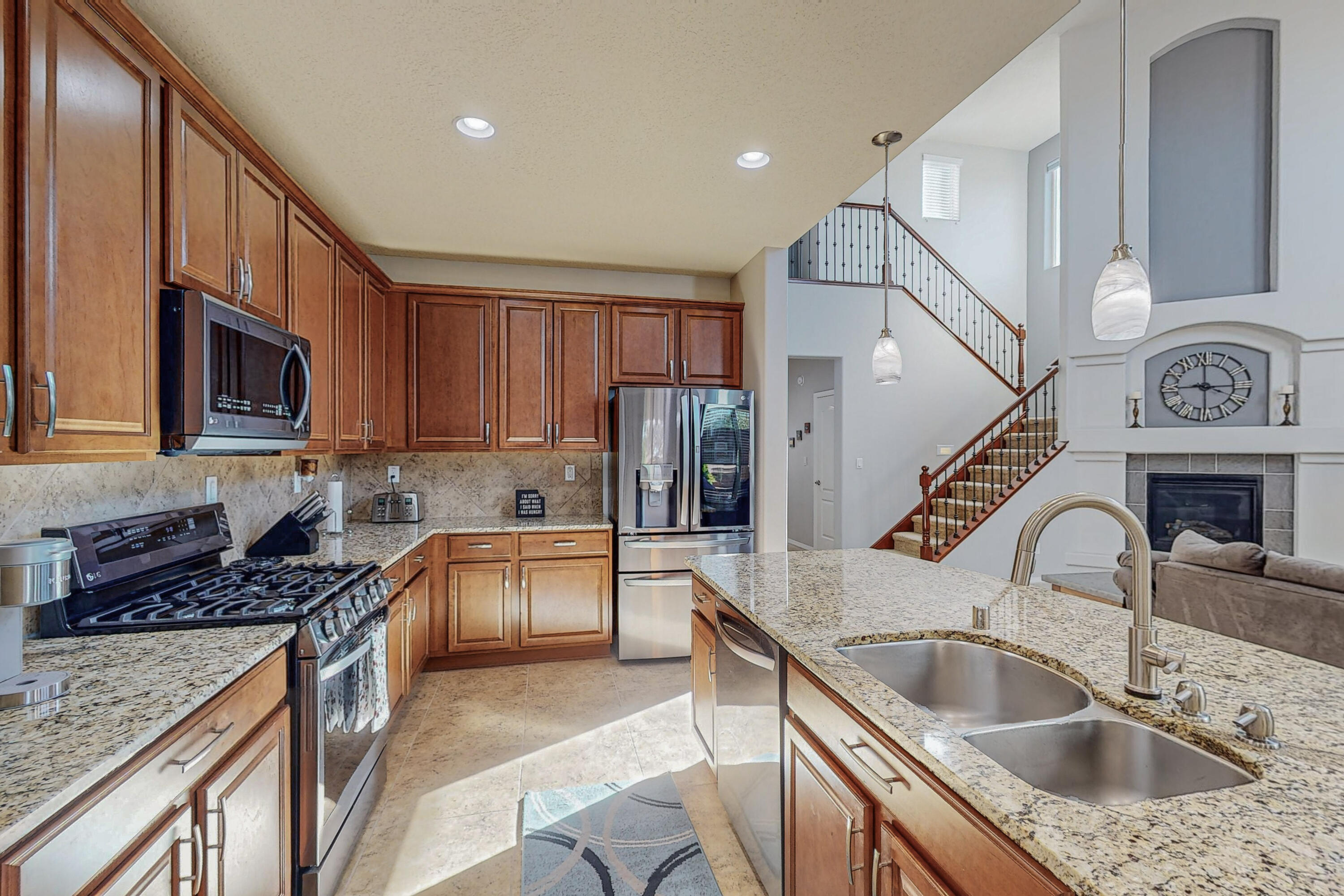 9509 Sandstone Rim Drive NW