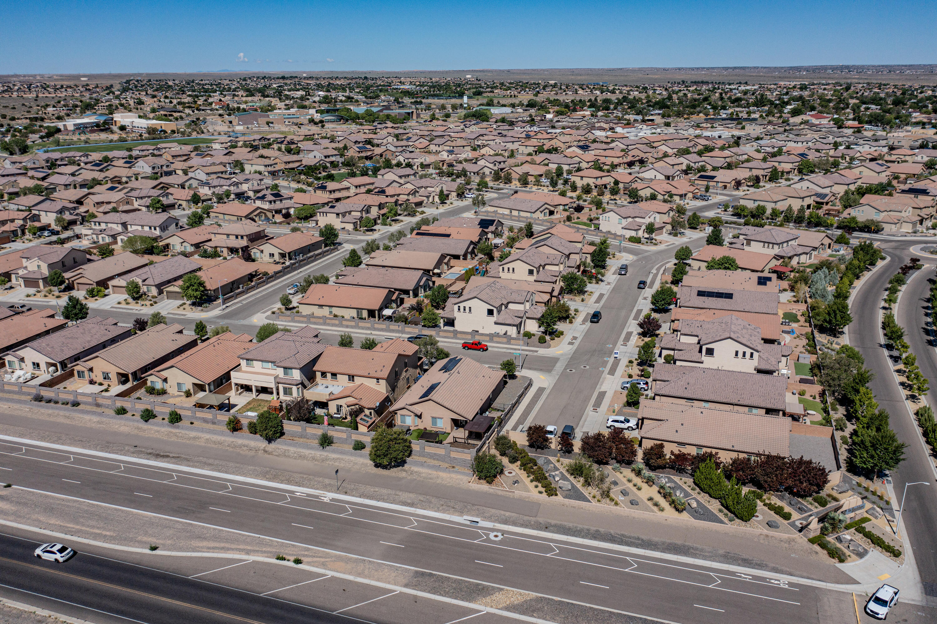 9509 Sandstone Rim Drive NW