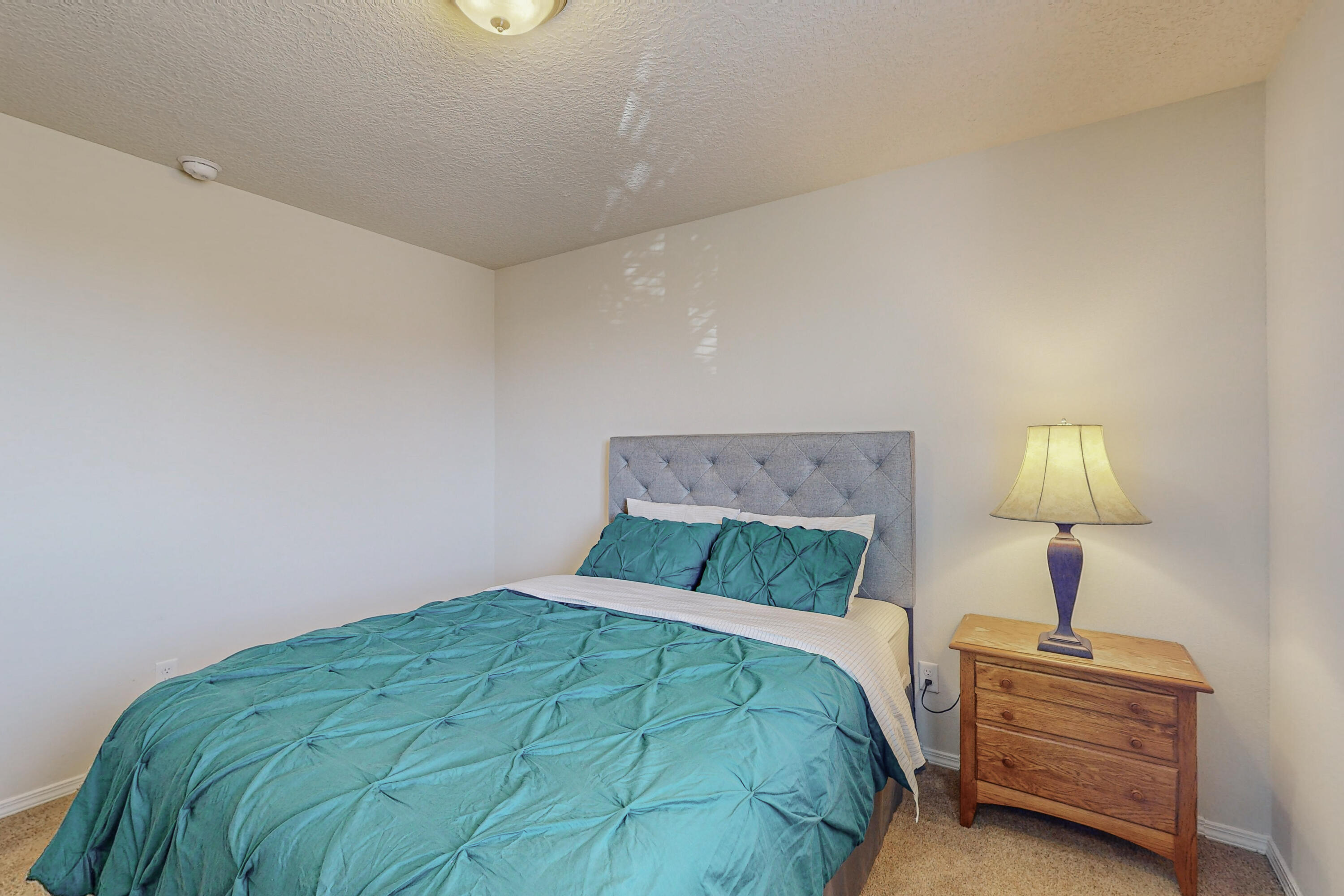 9509 Sandstone Rim Drive NW