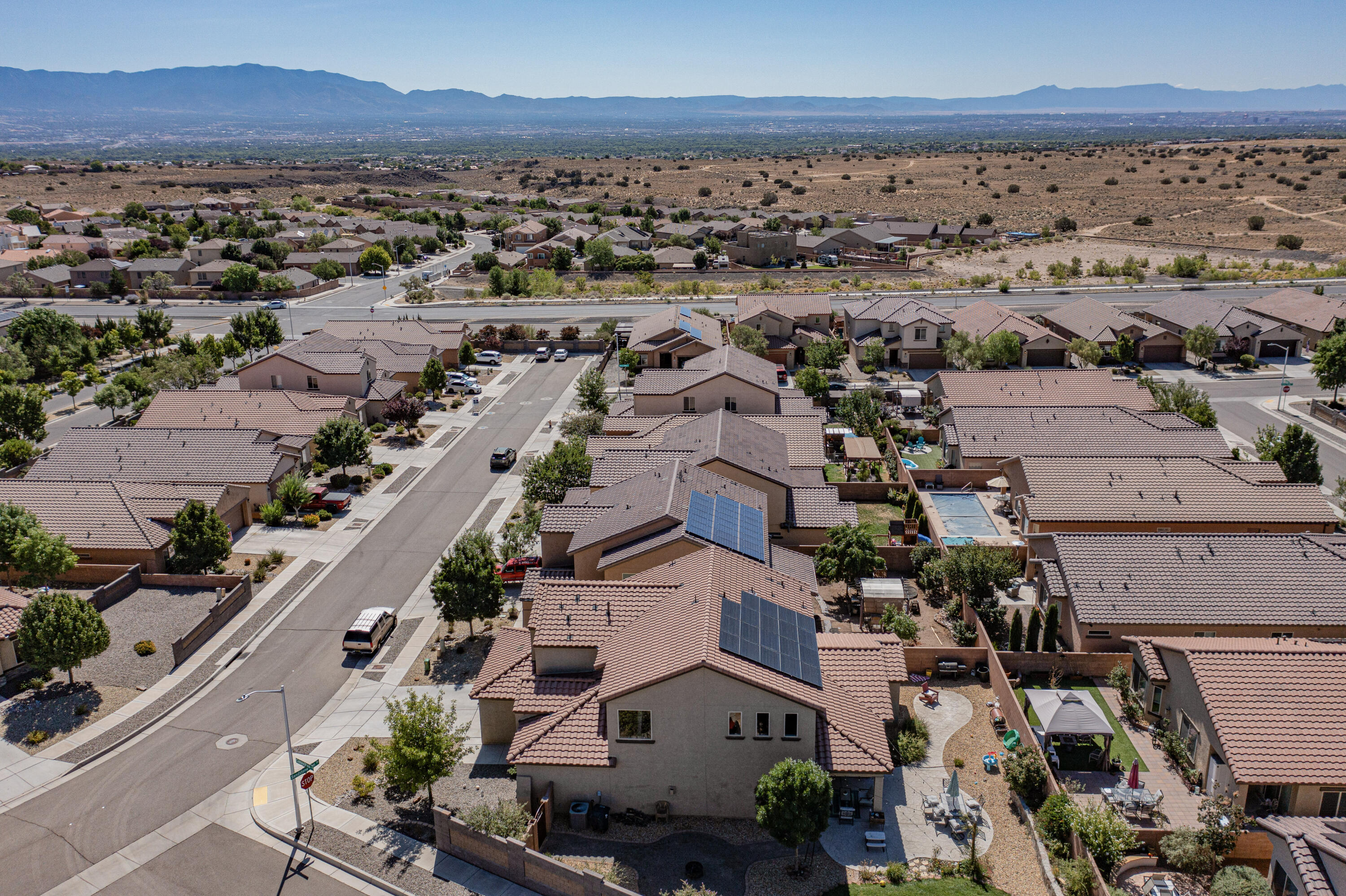 9509 Sandstone Rim Drive NW