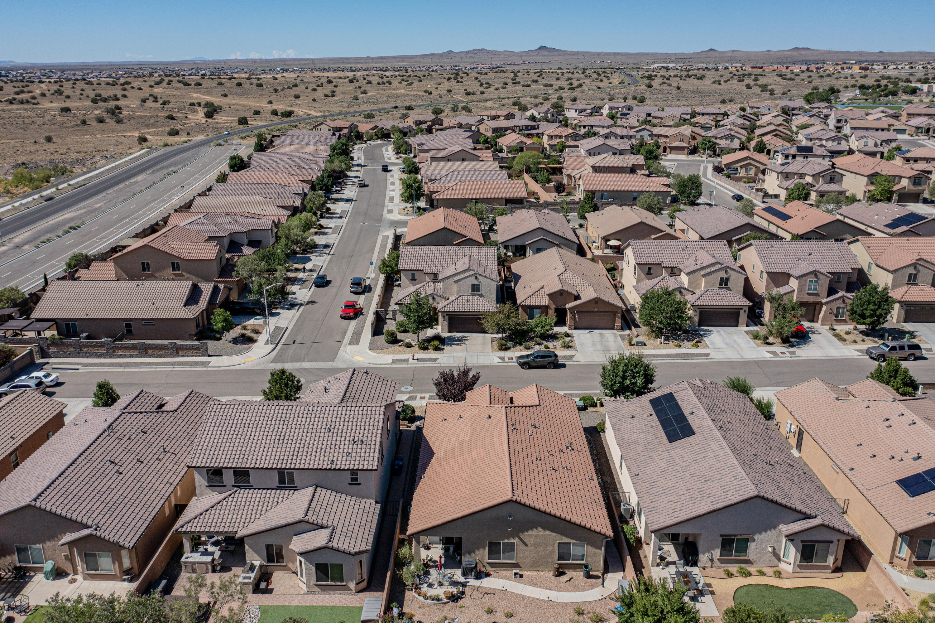 9509 Sandstone Rim Drive NW