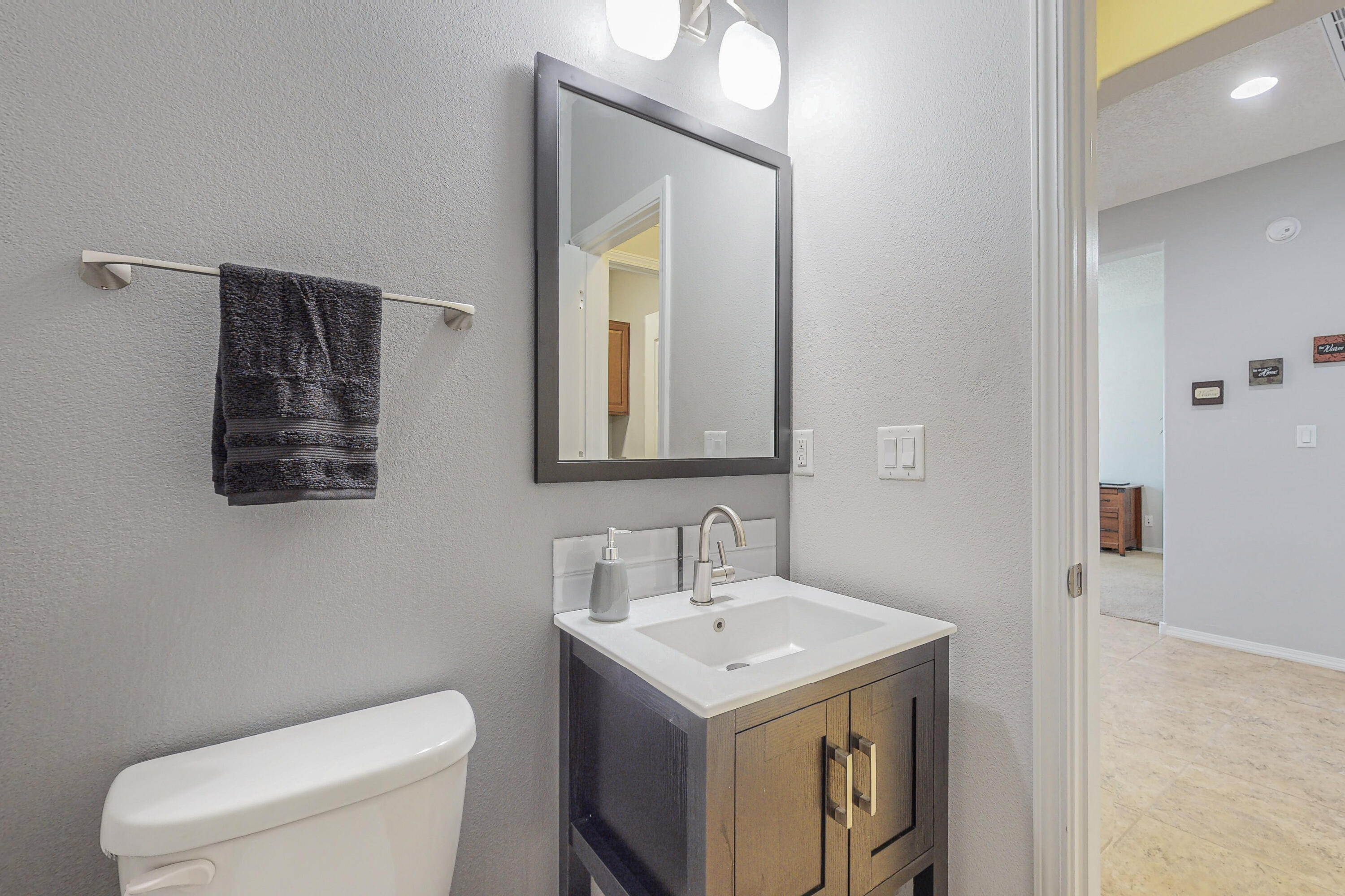 9509 Sandstone Rim Drive NW