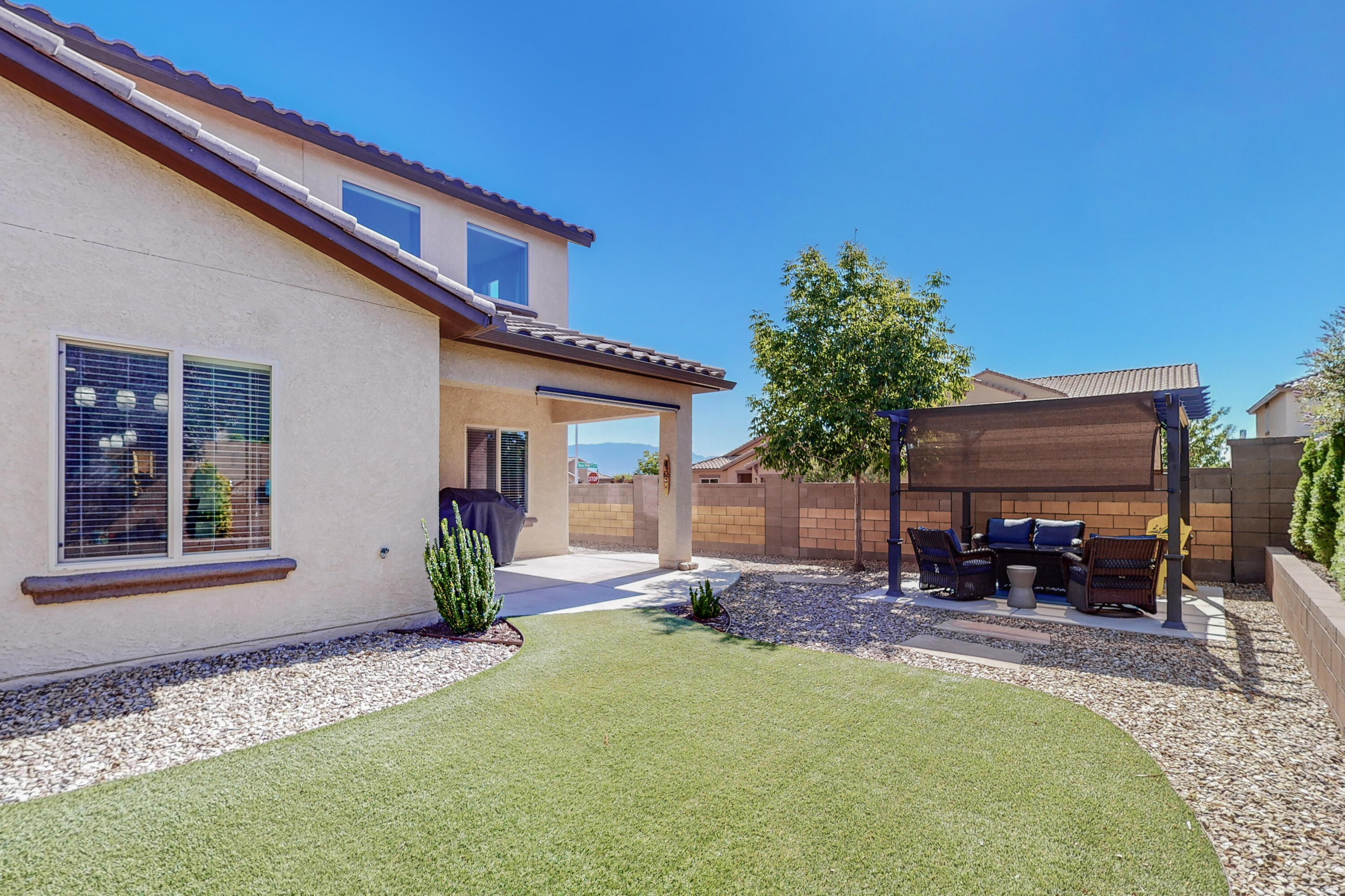 9509 Sandstone Rim Drive NW