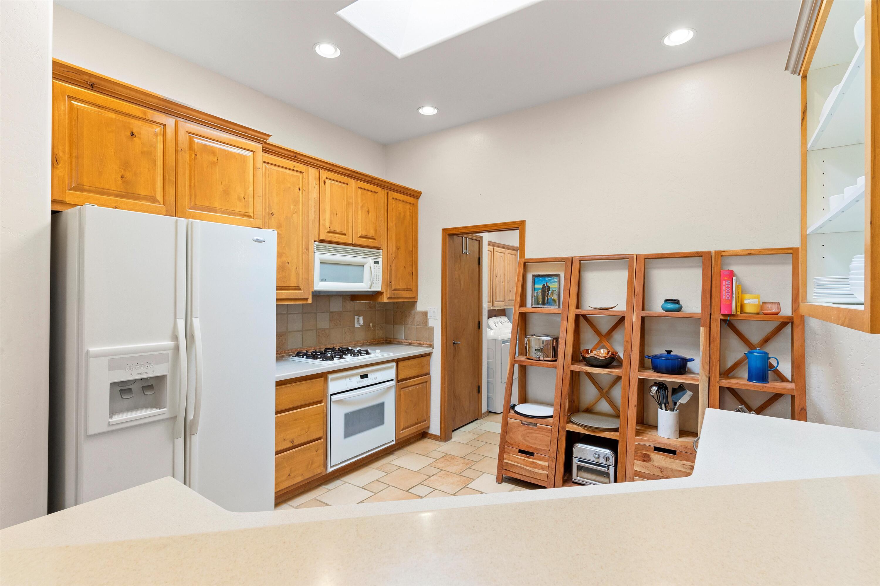 8800 Desert Finch Lane NE