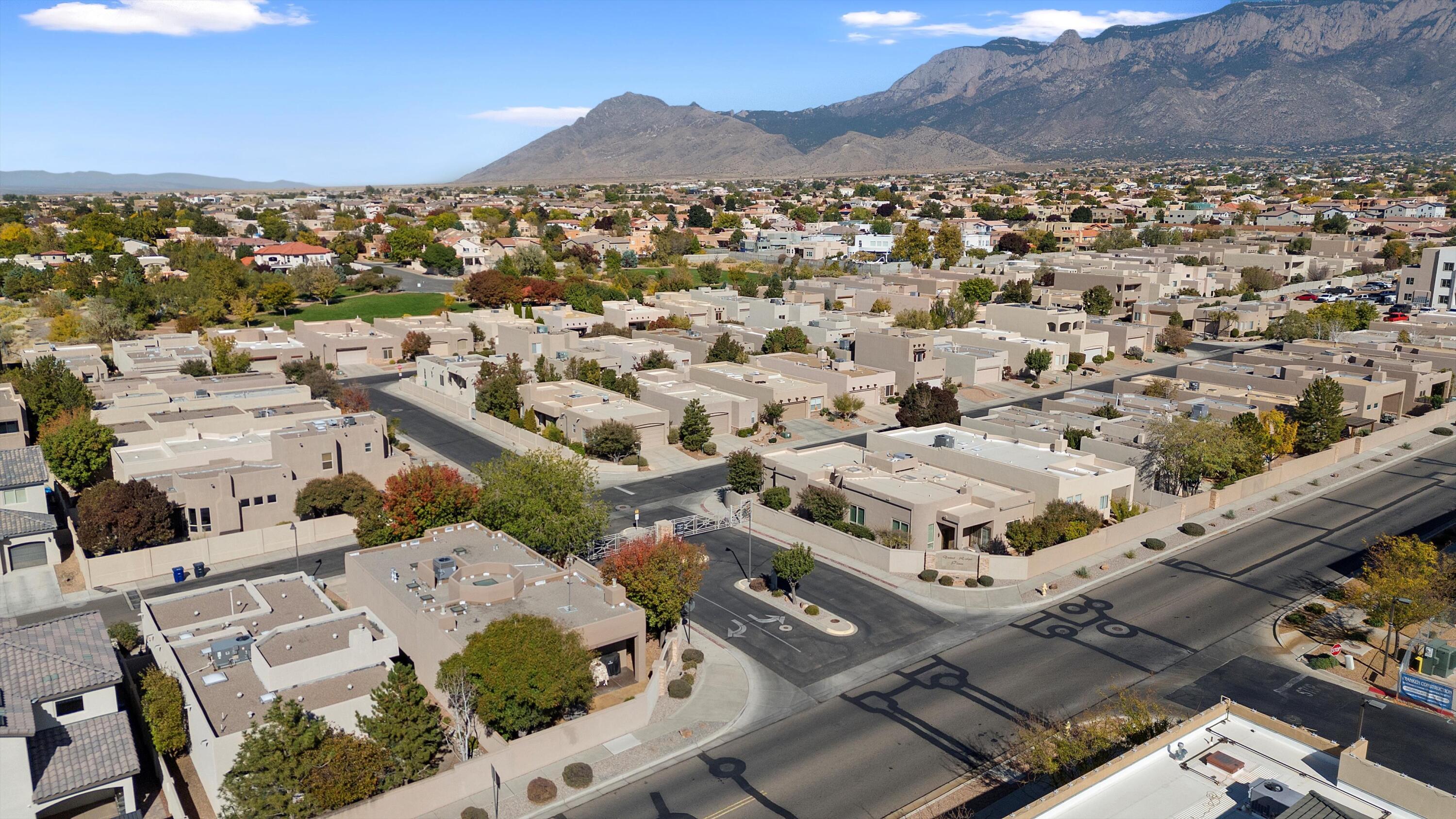 8800 Desert Finch Lane NE