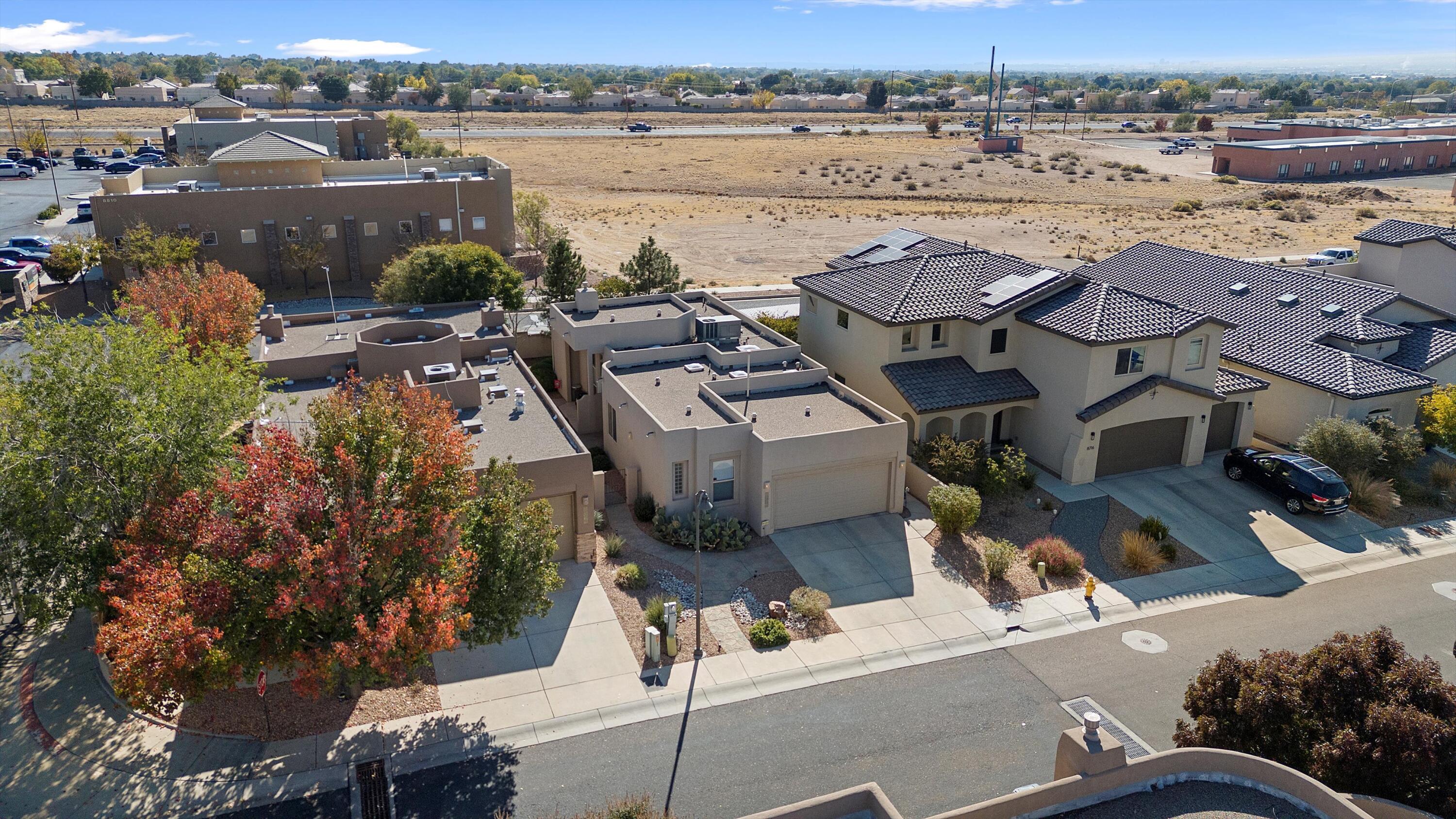 8800 Desert Finch Lane NE