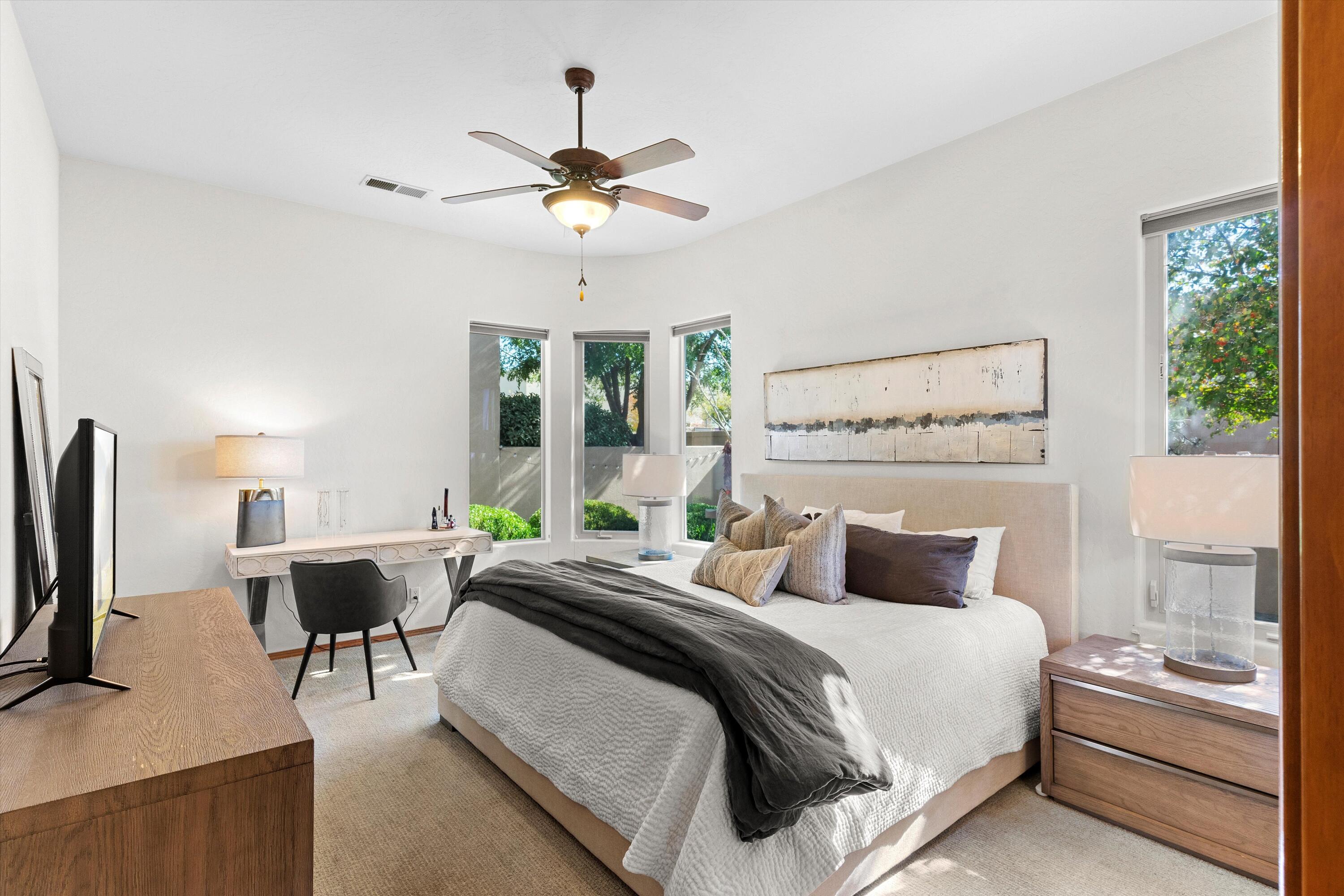 8800 Desert Finch Lane NE