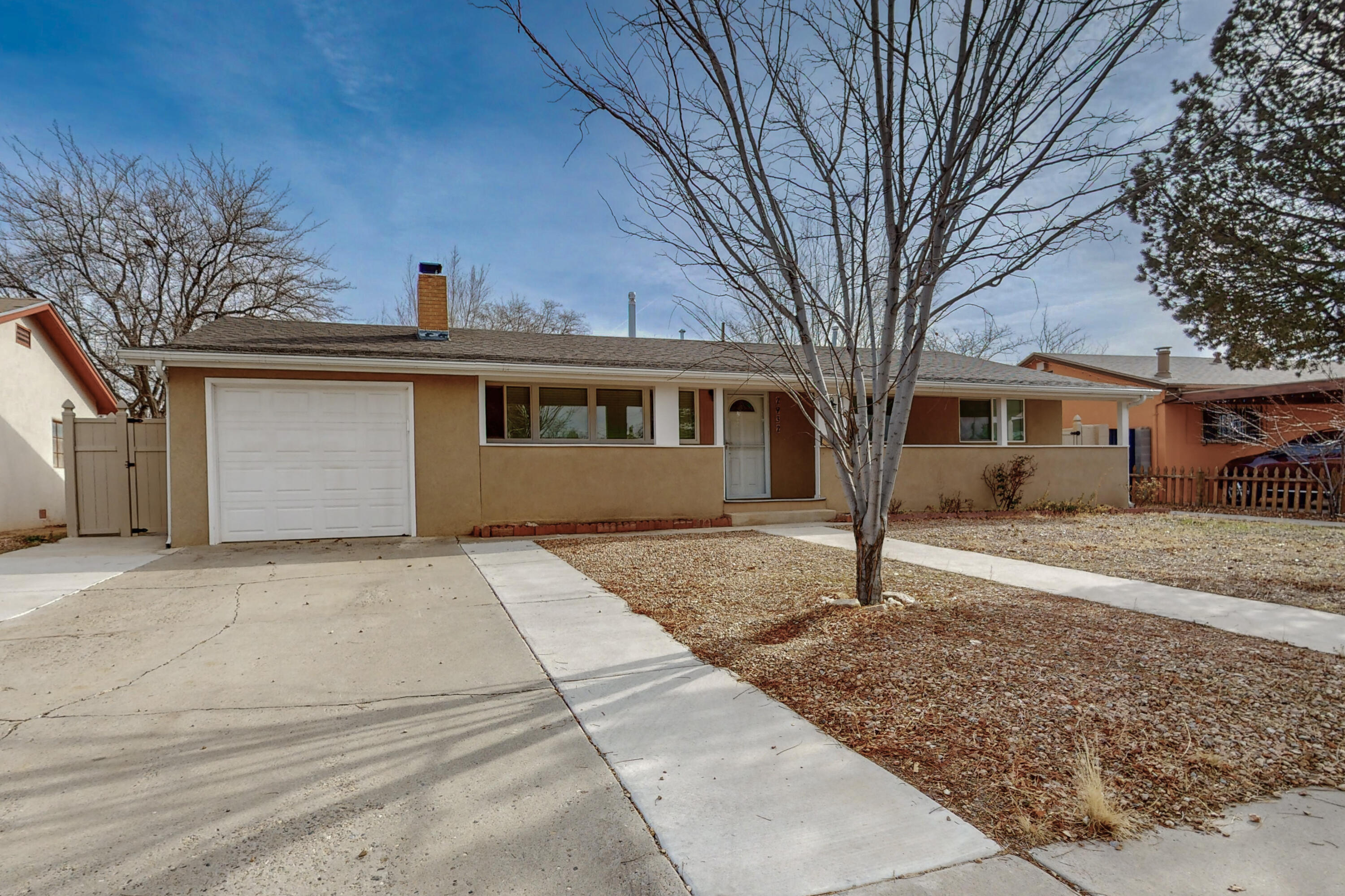 2932 Cuervo Drive NE