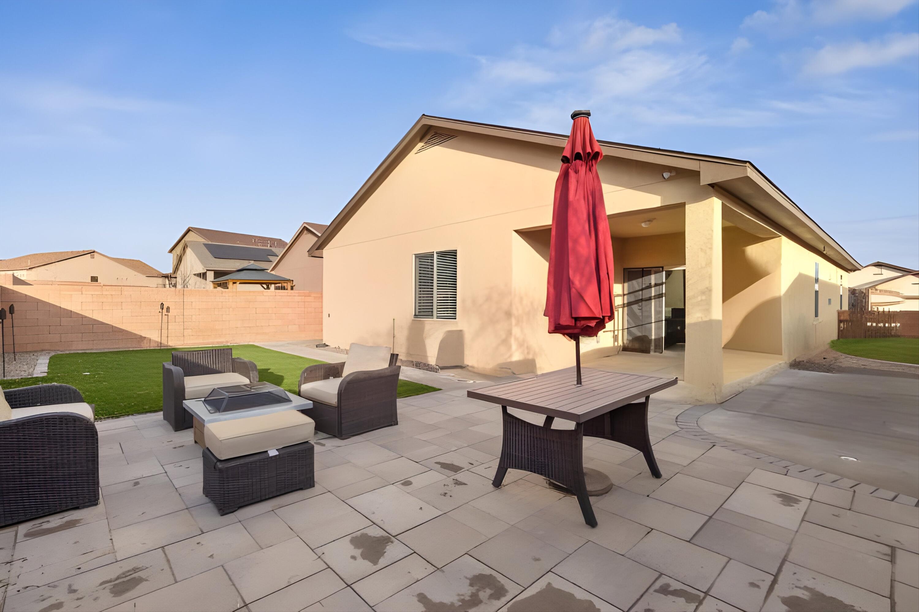 10915 Topacio Street NW