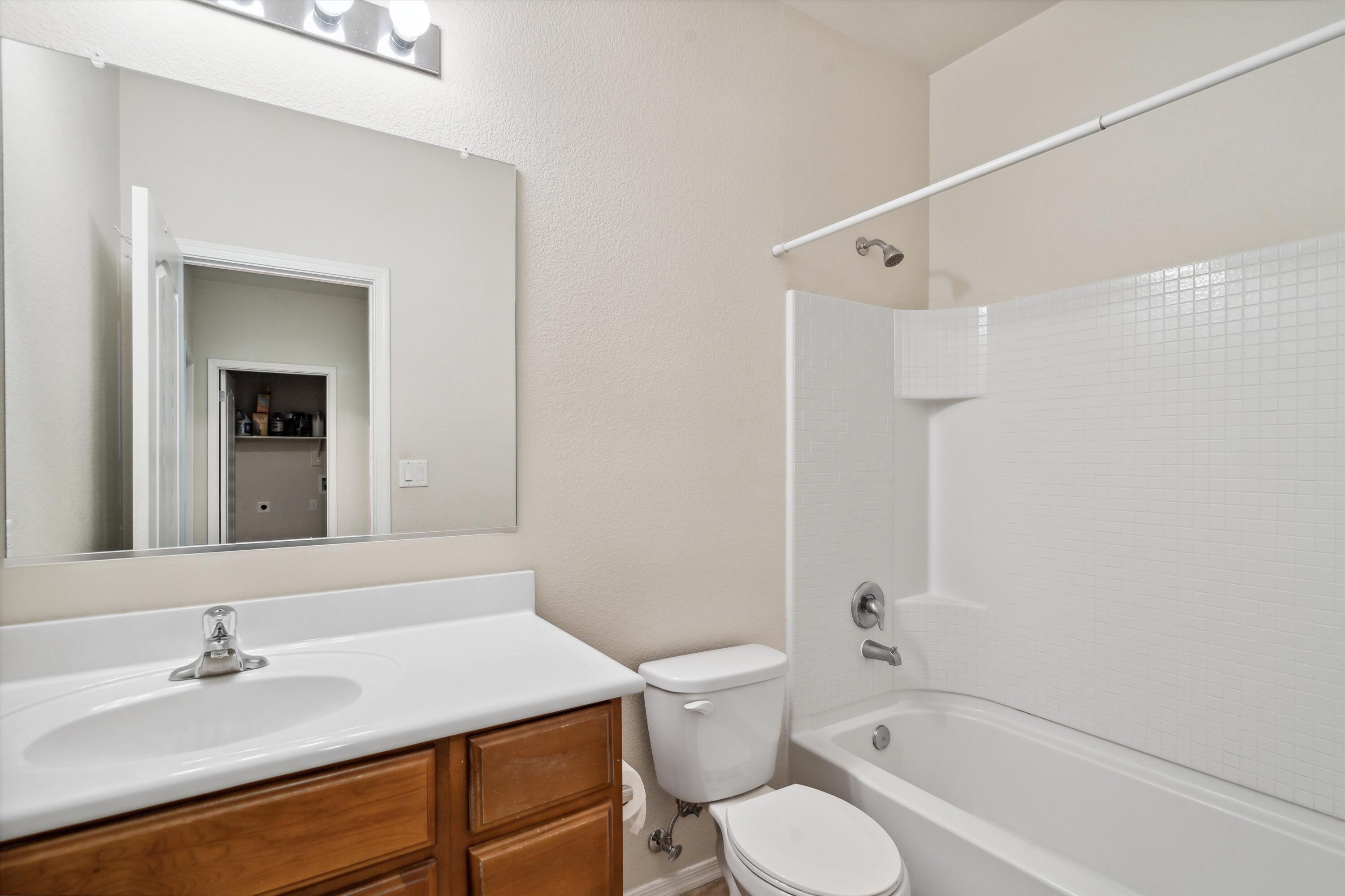 10915 Topacio Street NW