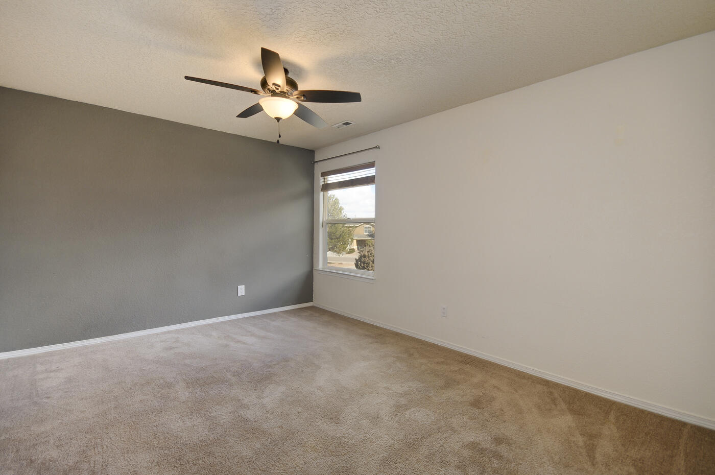 10228 Nacimiento Street NW