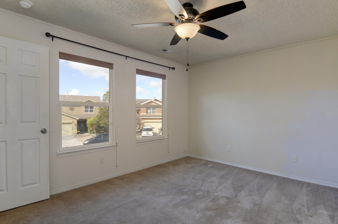 10228 Nacimiento Street NW