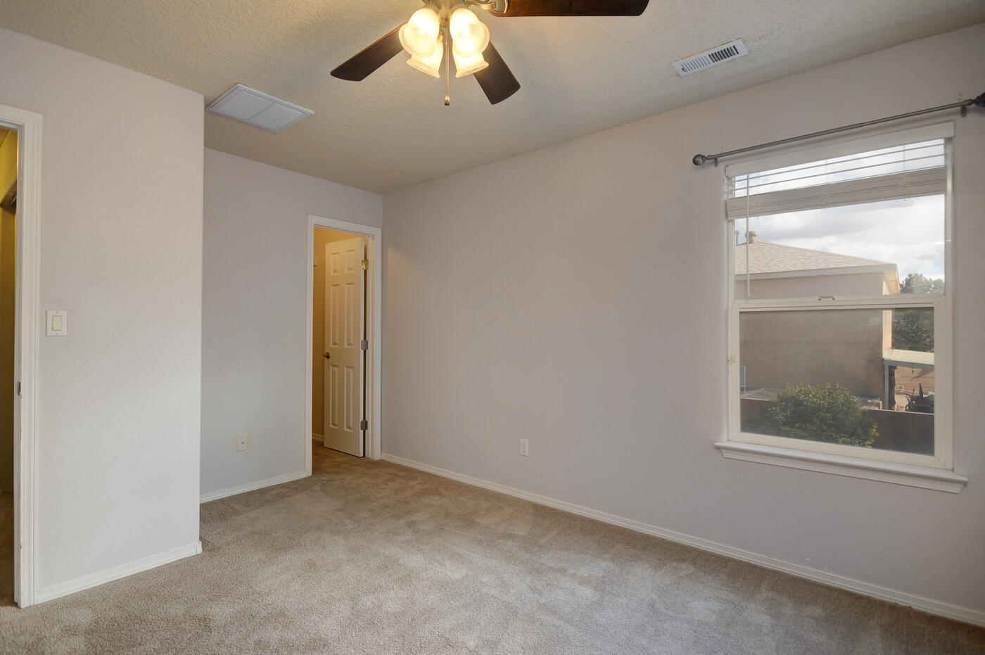 10228 Nacimiento Street NW