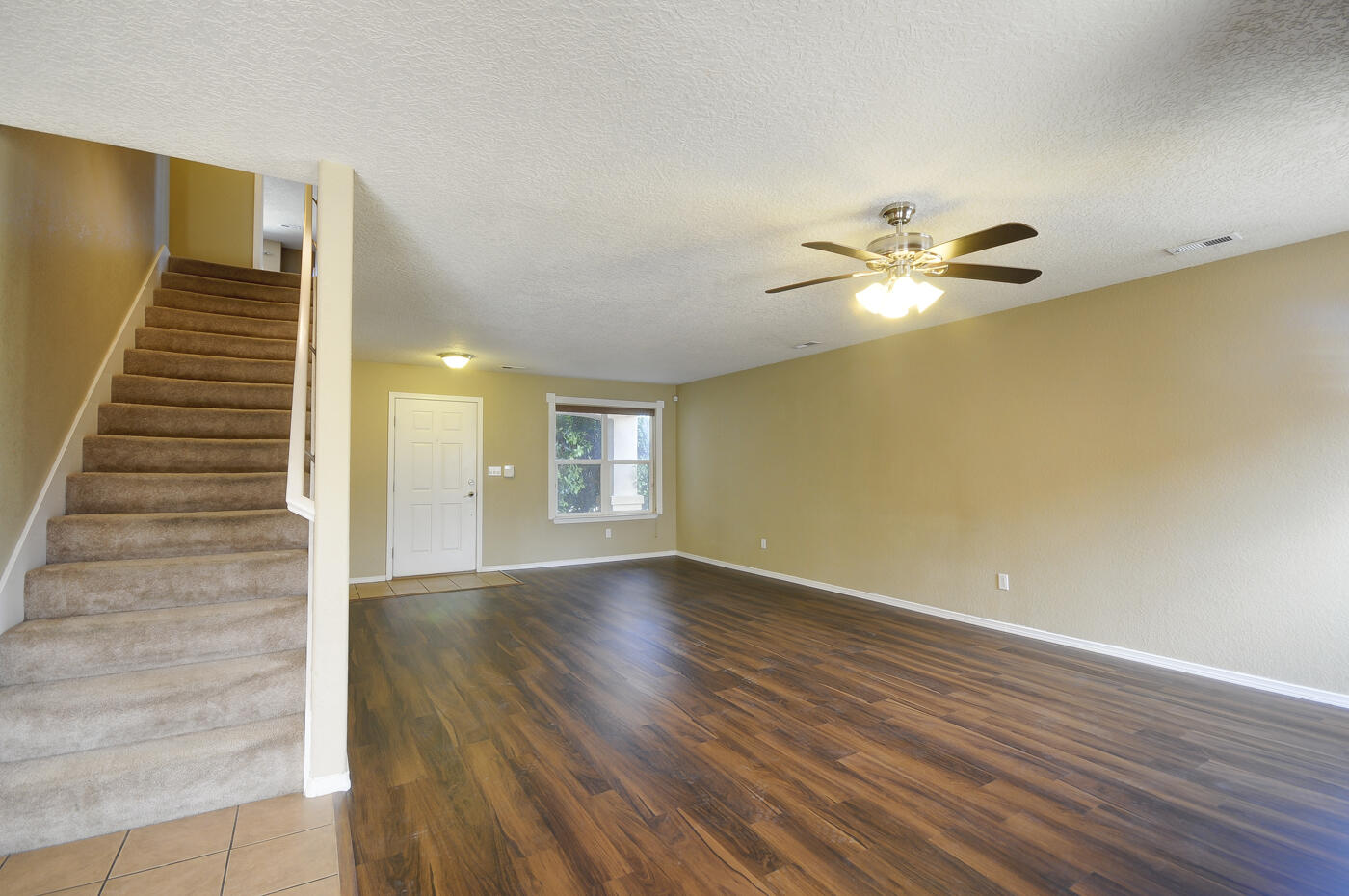 10228 Nacimiento Street NW