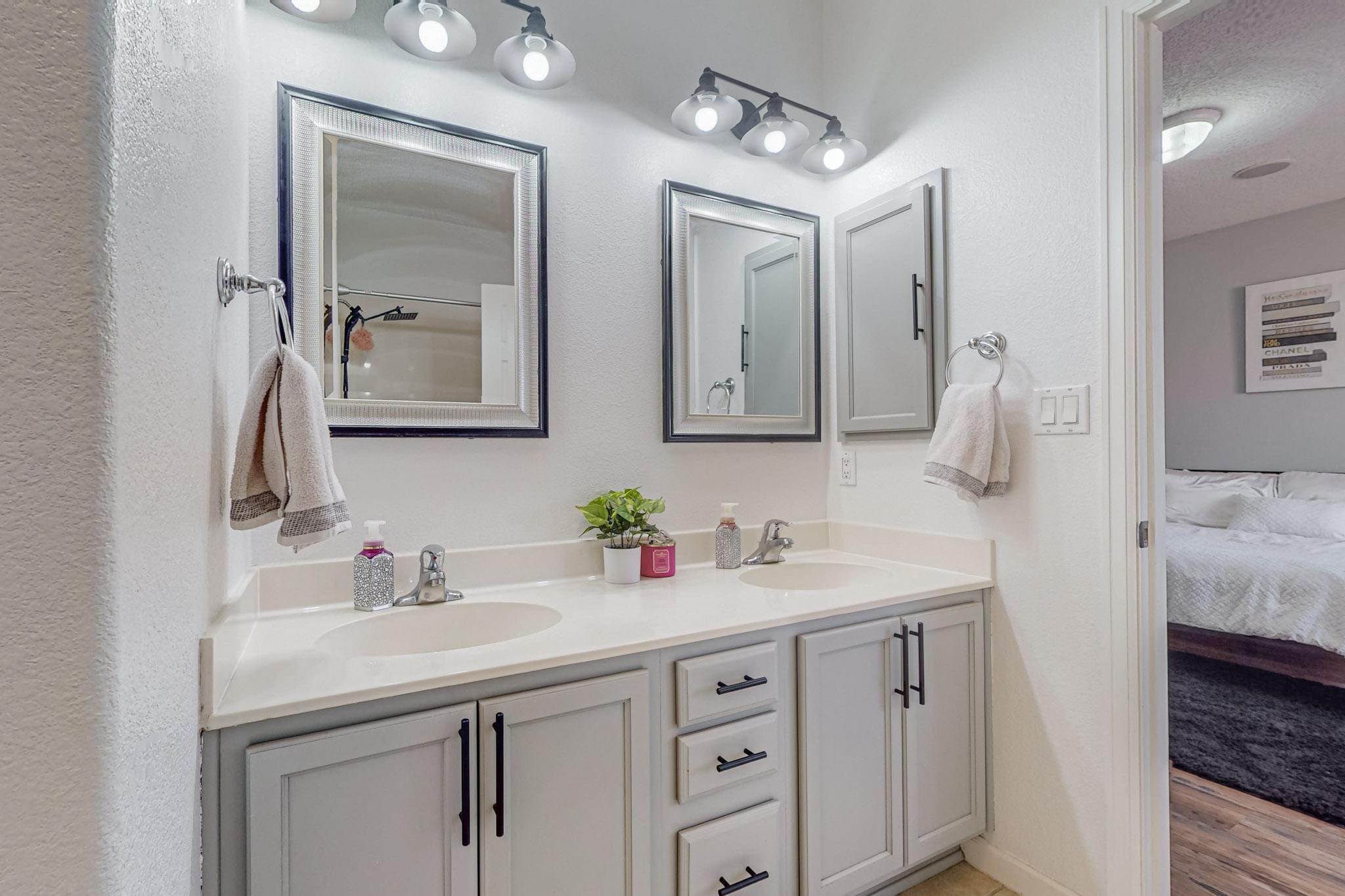 3509 Tierra Abierta Place NE