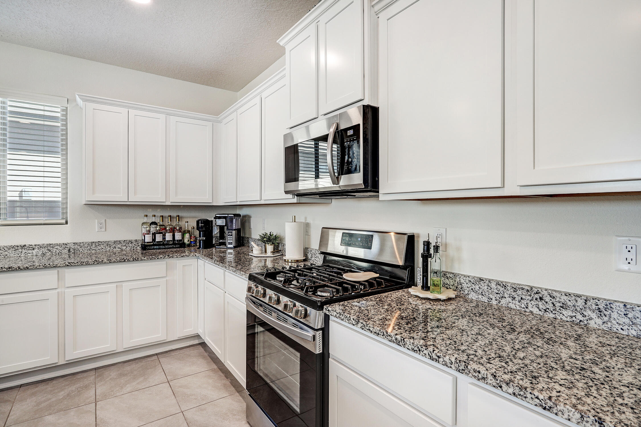 2665 Camino Plata Loop NE