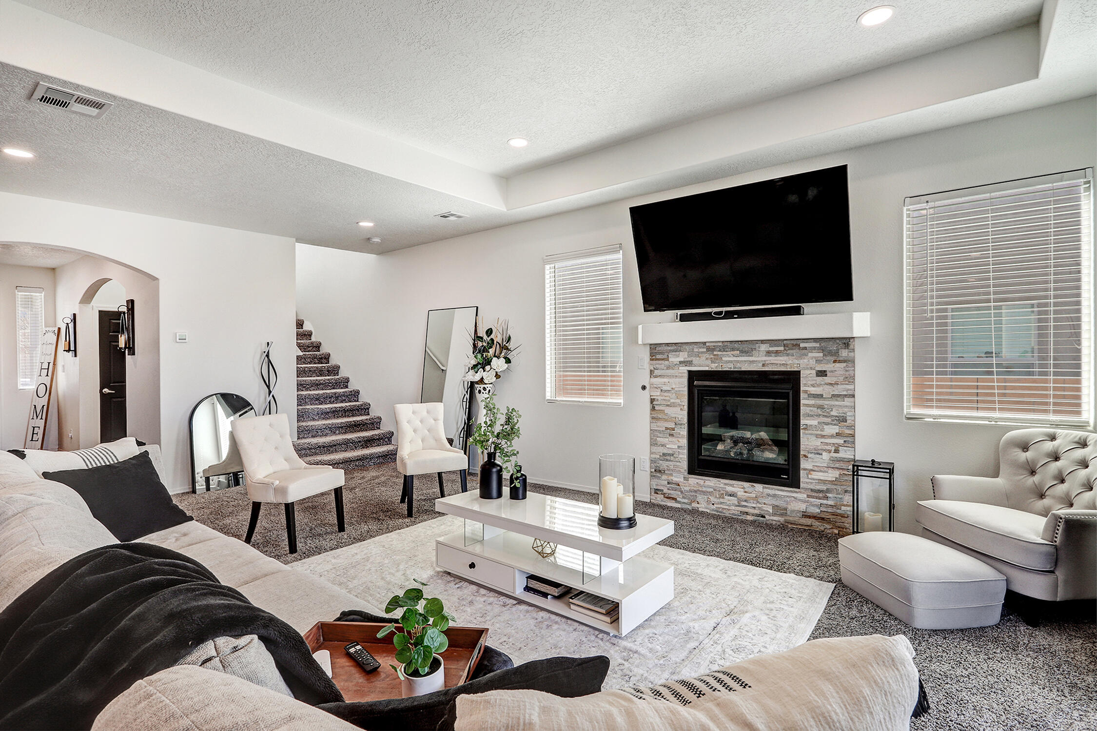 2665 Camino Plata Loop NE