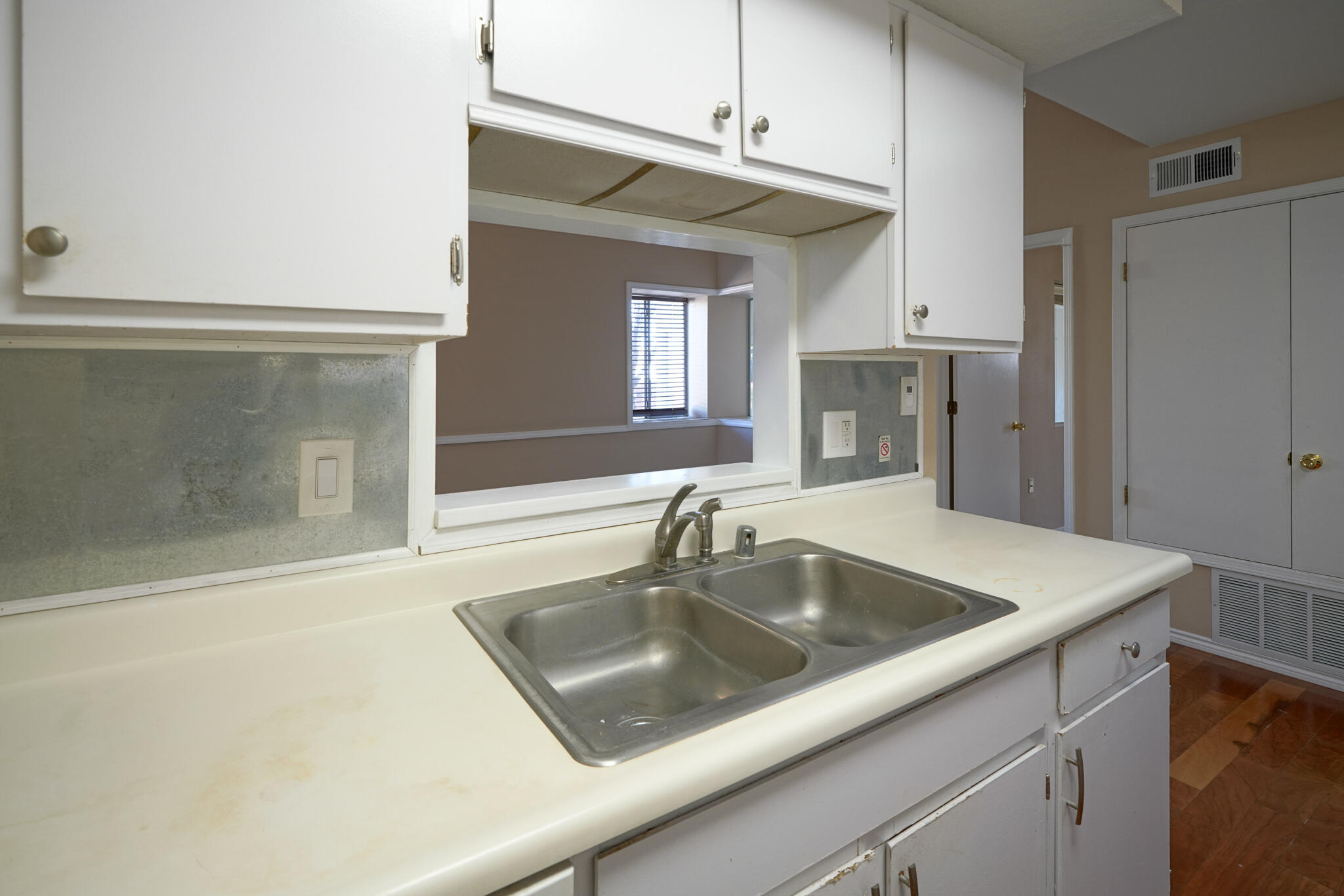 5048 Bogart Street NW