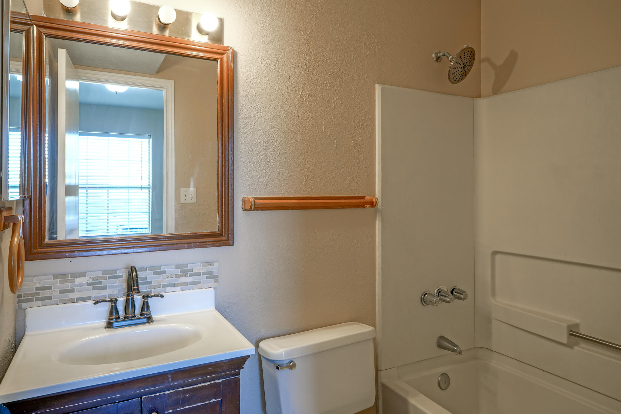 5048 Bogart Street NW